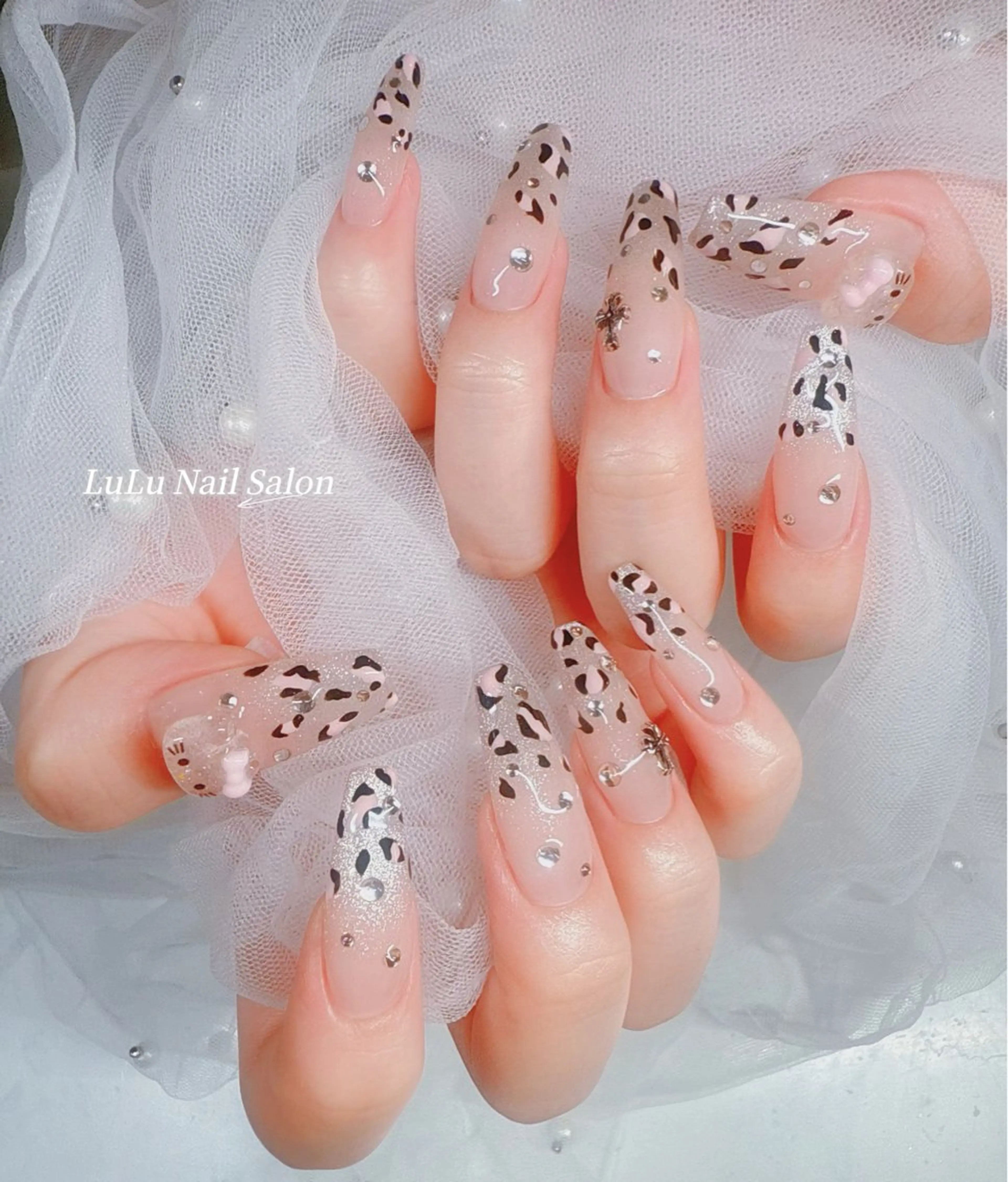 ネイル ハンドネイル LULU Nail  Salon 新宿所属・LU LU NailSalonのネイルデザイン