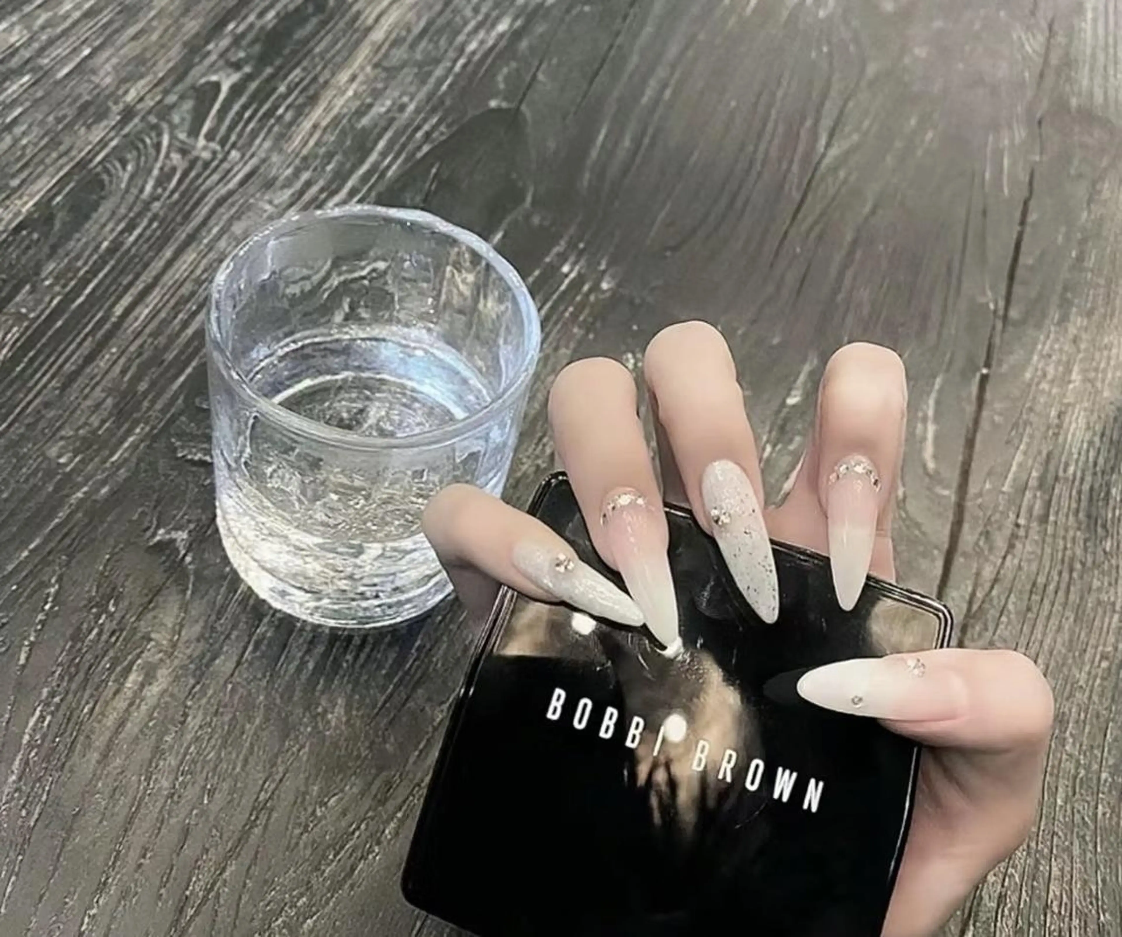 ネイル inf リエネイルサロンのネイルデザイン