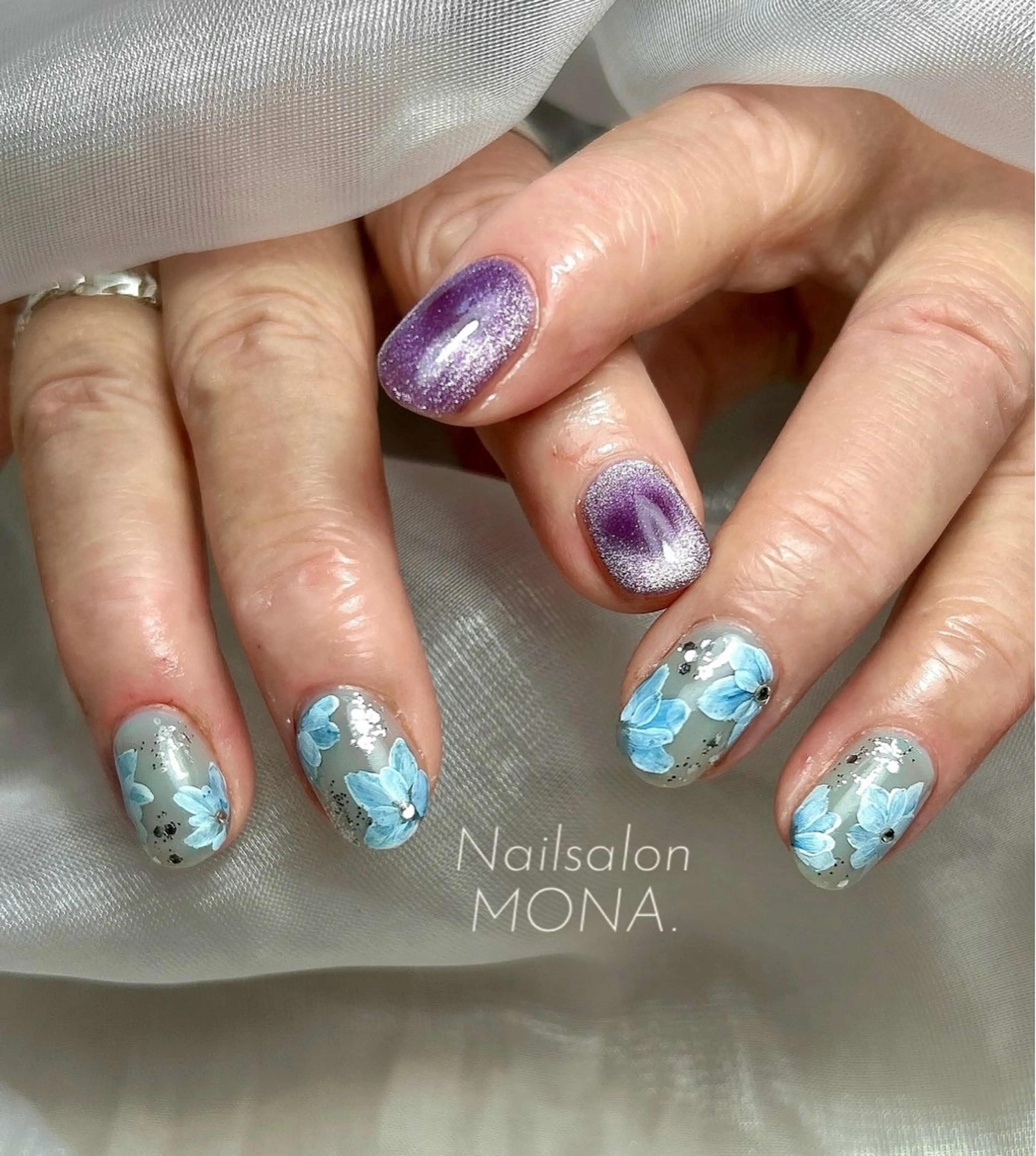 ネイル ハート マグネットネイル ハンドネイル Nailsalon MONA.のネイルデザイン
