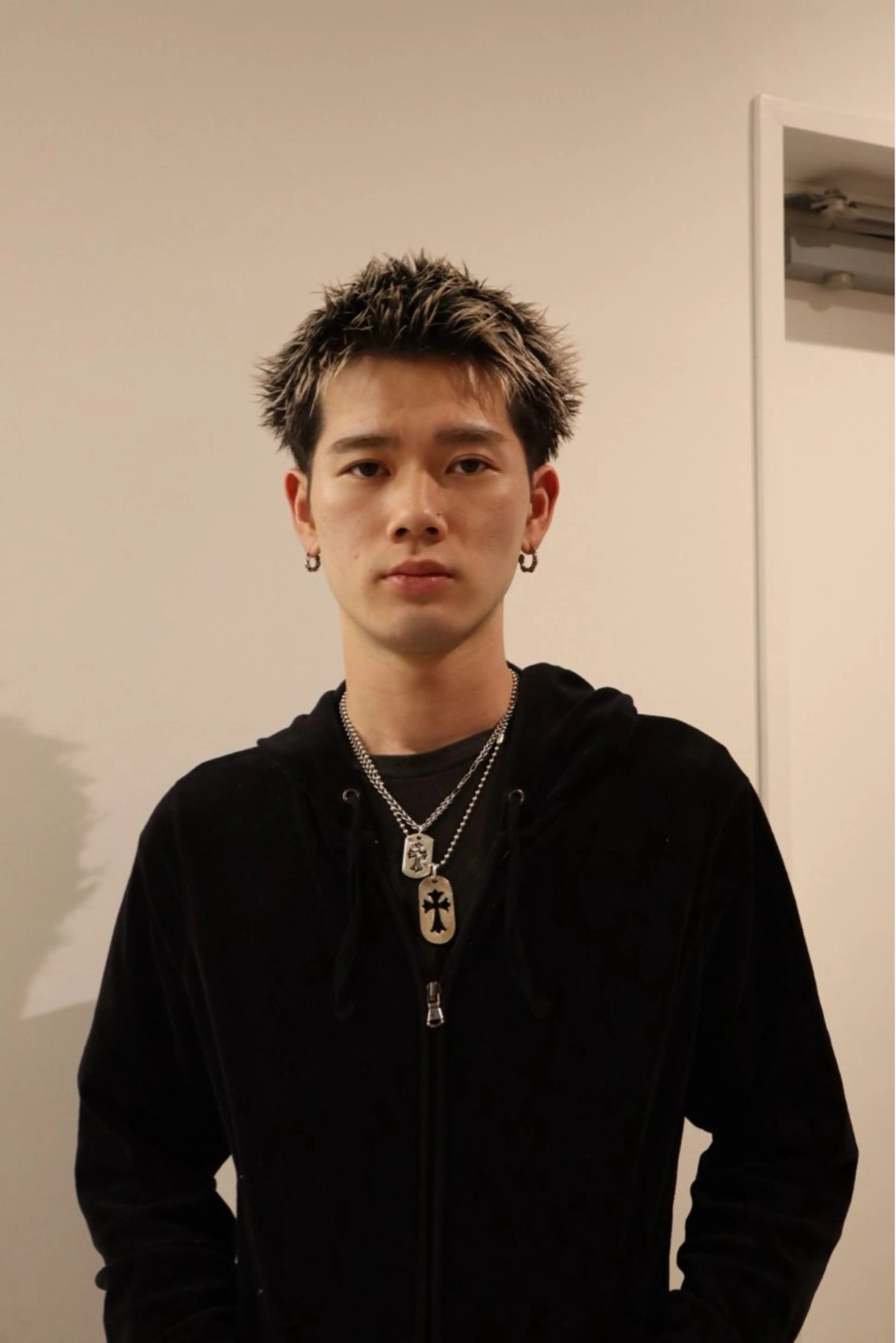 ショート カラー メンズ カット トリートメント ヘアセット メンズ特化   西野 晴紀のヘアスタイル