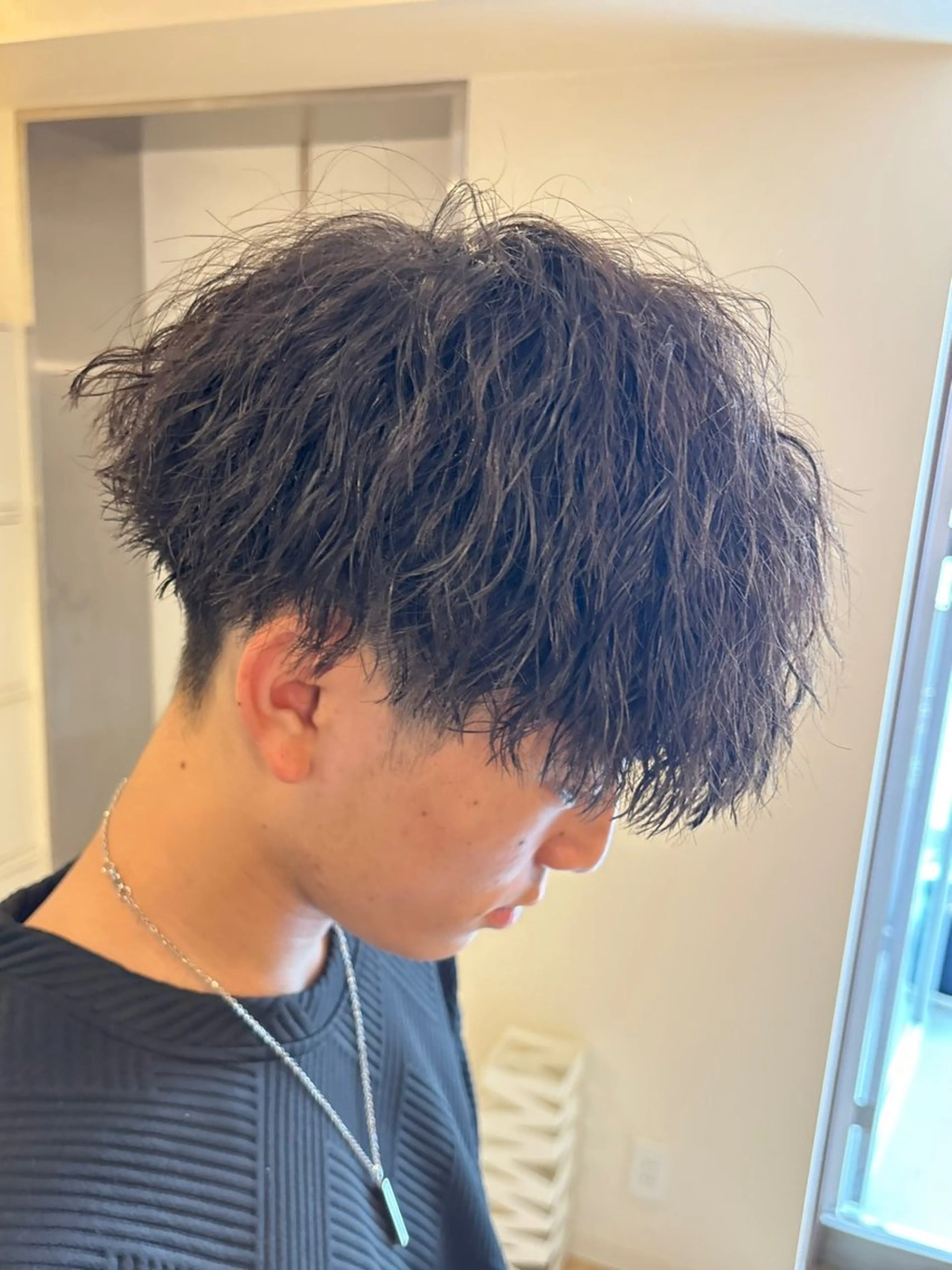 ショート パーマ メンズ カット パーマ トリートメント パーマ職人DAIKI ツイスパ/波巻きのヘアスタイル