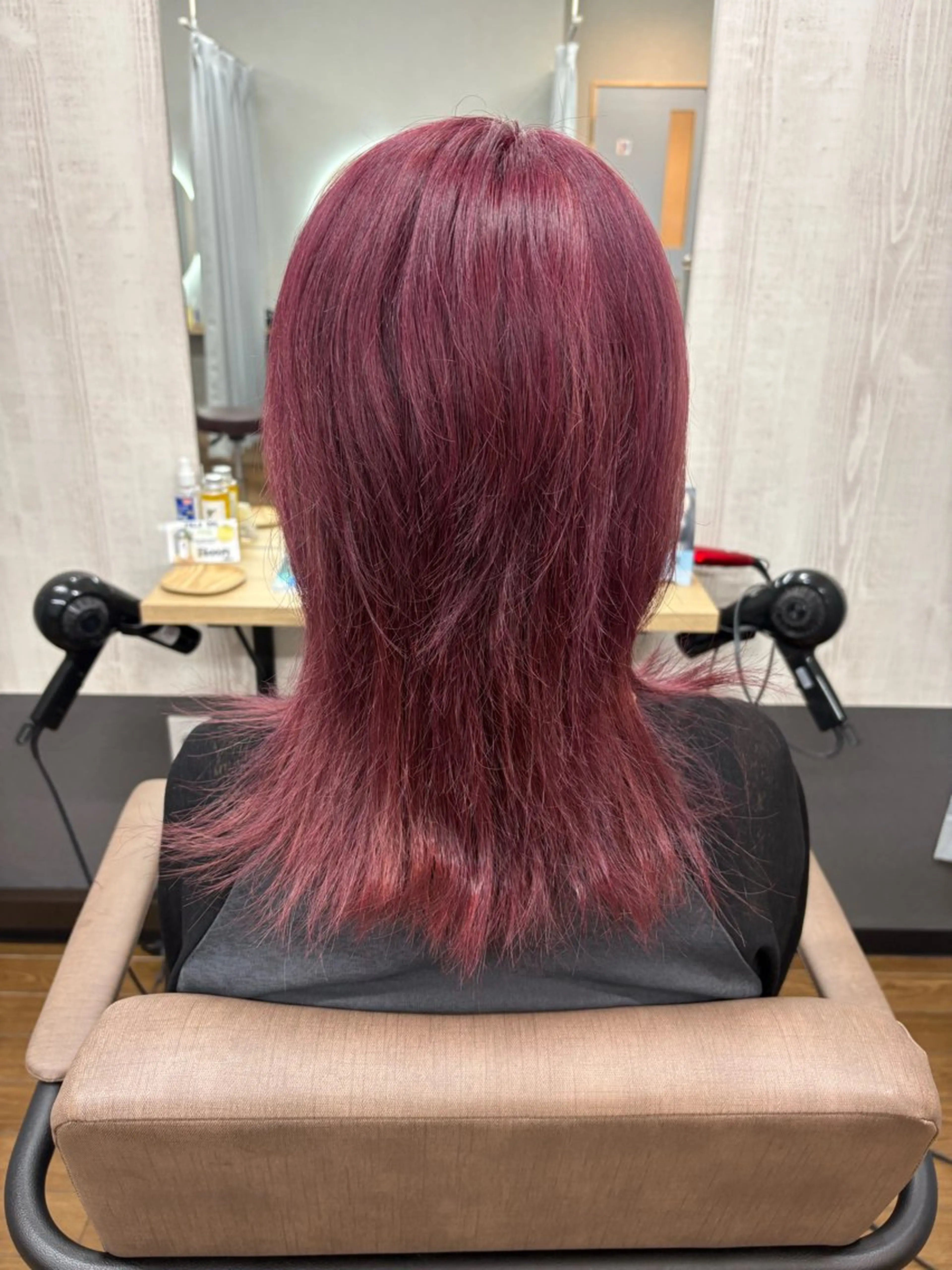 ミディアム カット ヘアカラー TELA HAIR 稲毛店　千尋のヘアスタイル