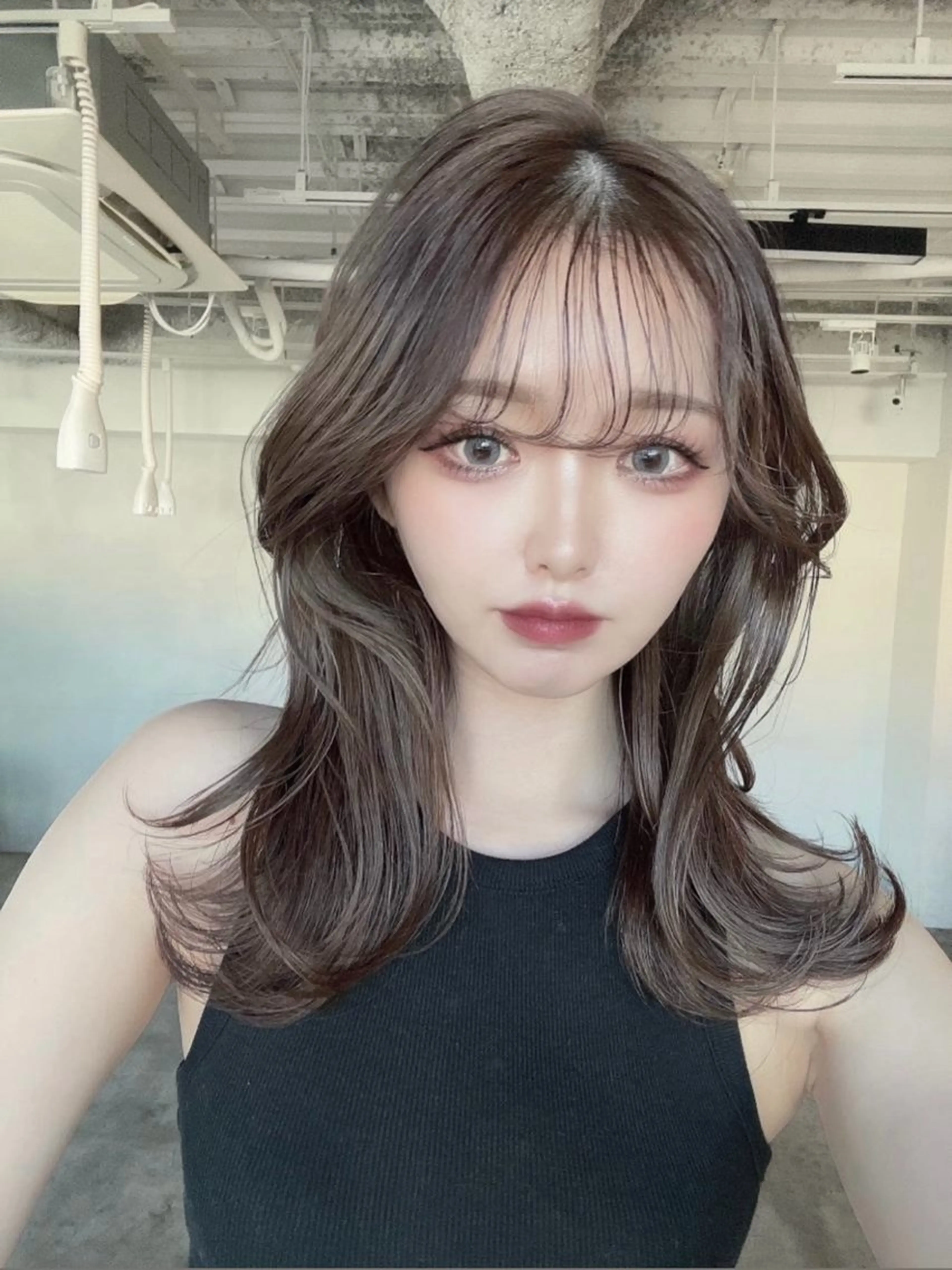 ロング カラー ブルーカラー ブルーグレー ケアカラー くびれヘア 顔周りカット カット ヘアカラー トリートメント ボブ/韓国ヘア/縮毛 /髪質改善💠翔平のヘアスタイル