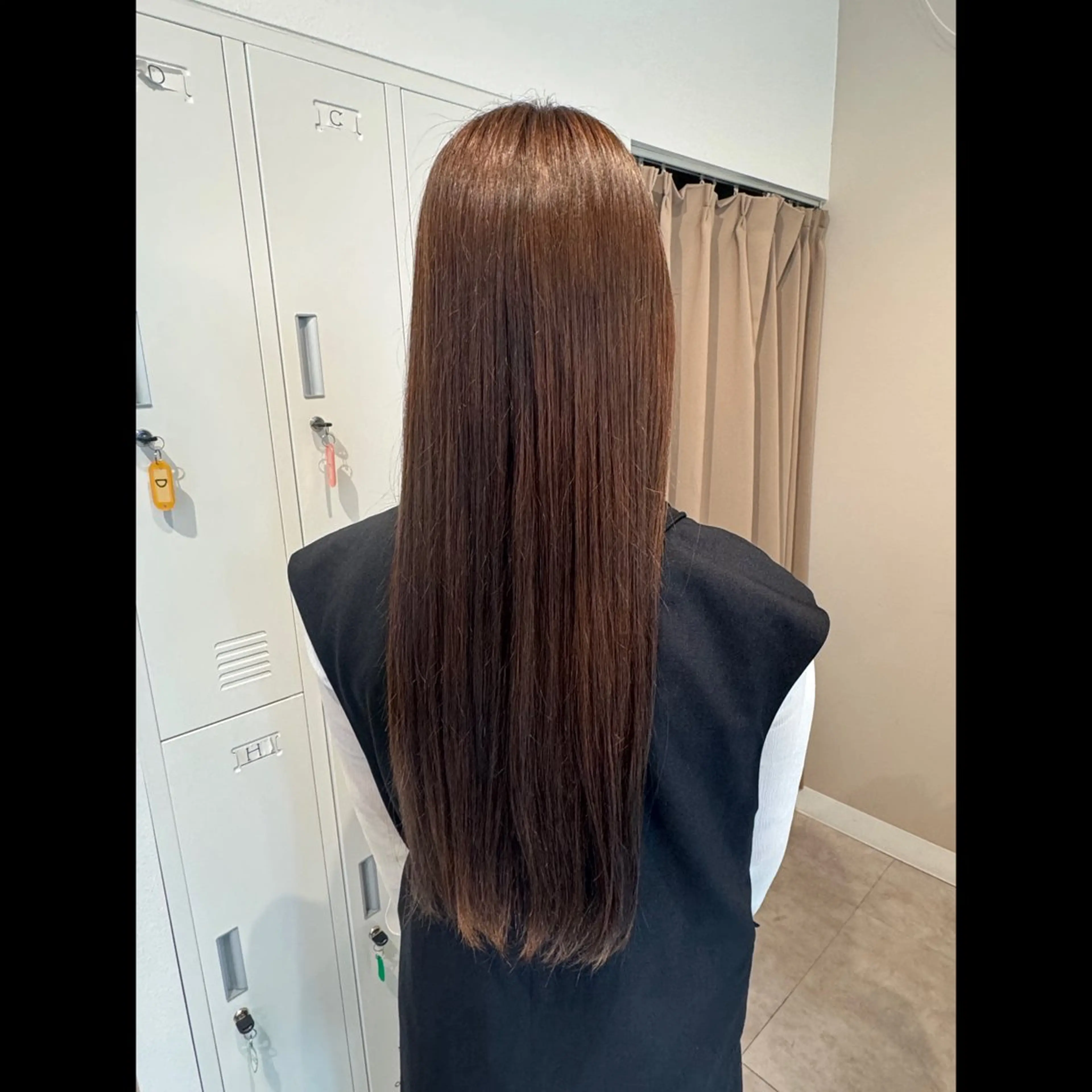 ロング カラー 南舘 由奈のヘアスタイル