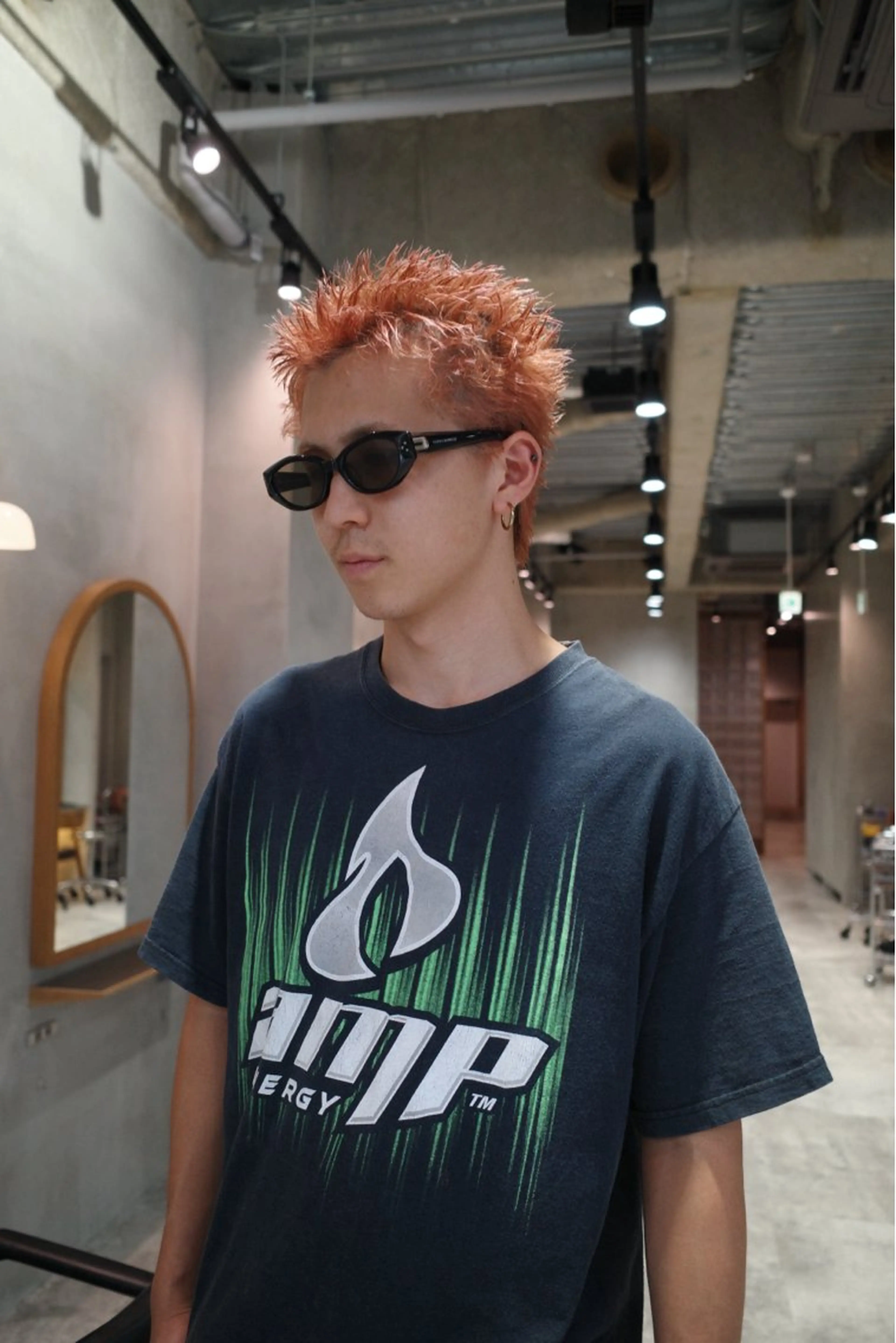ショート カラー ブリーチ ダブルカラー ショートヘア ヘアカラー 八原 良来のヘアスタイル