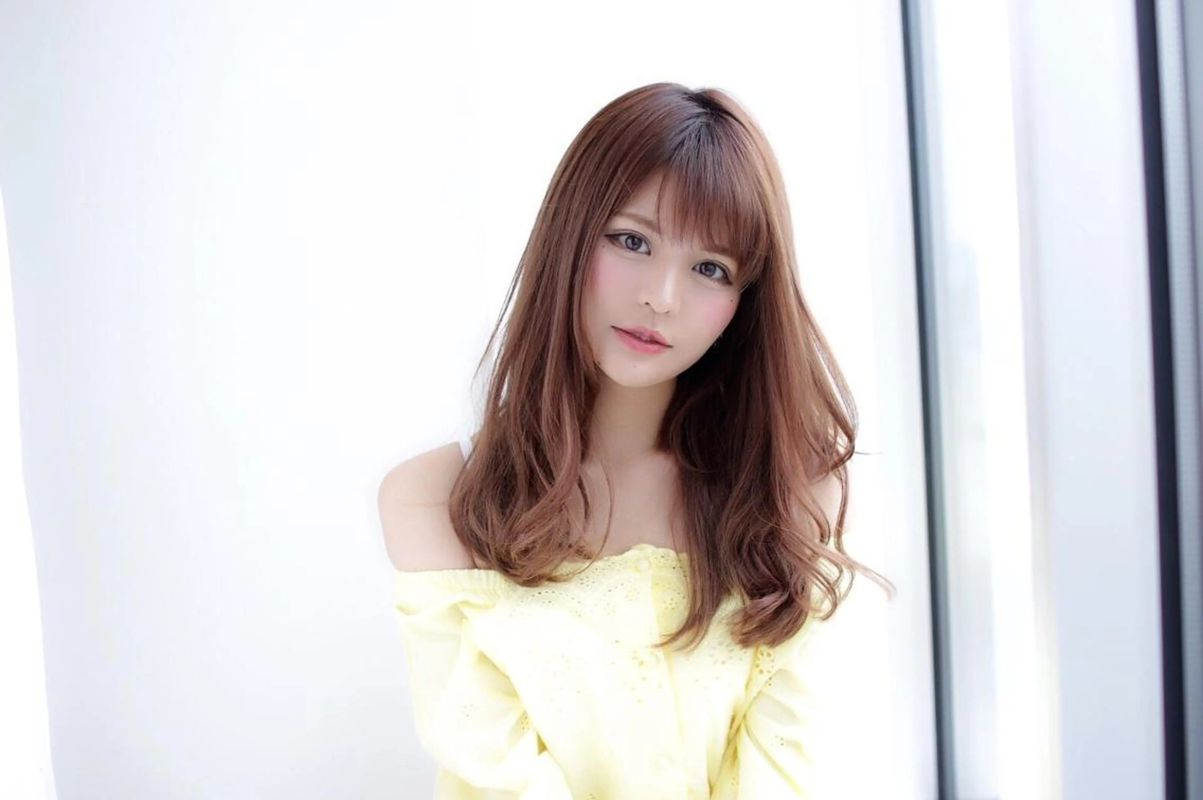 ロング カラー アッシュ ベージュカラー 透明感カラー デザインカラー グレージュ 佐藤 愛美のヘアスタイル