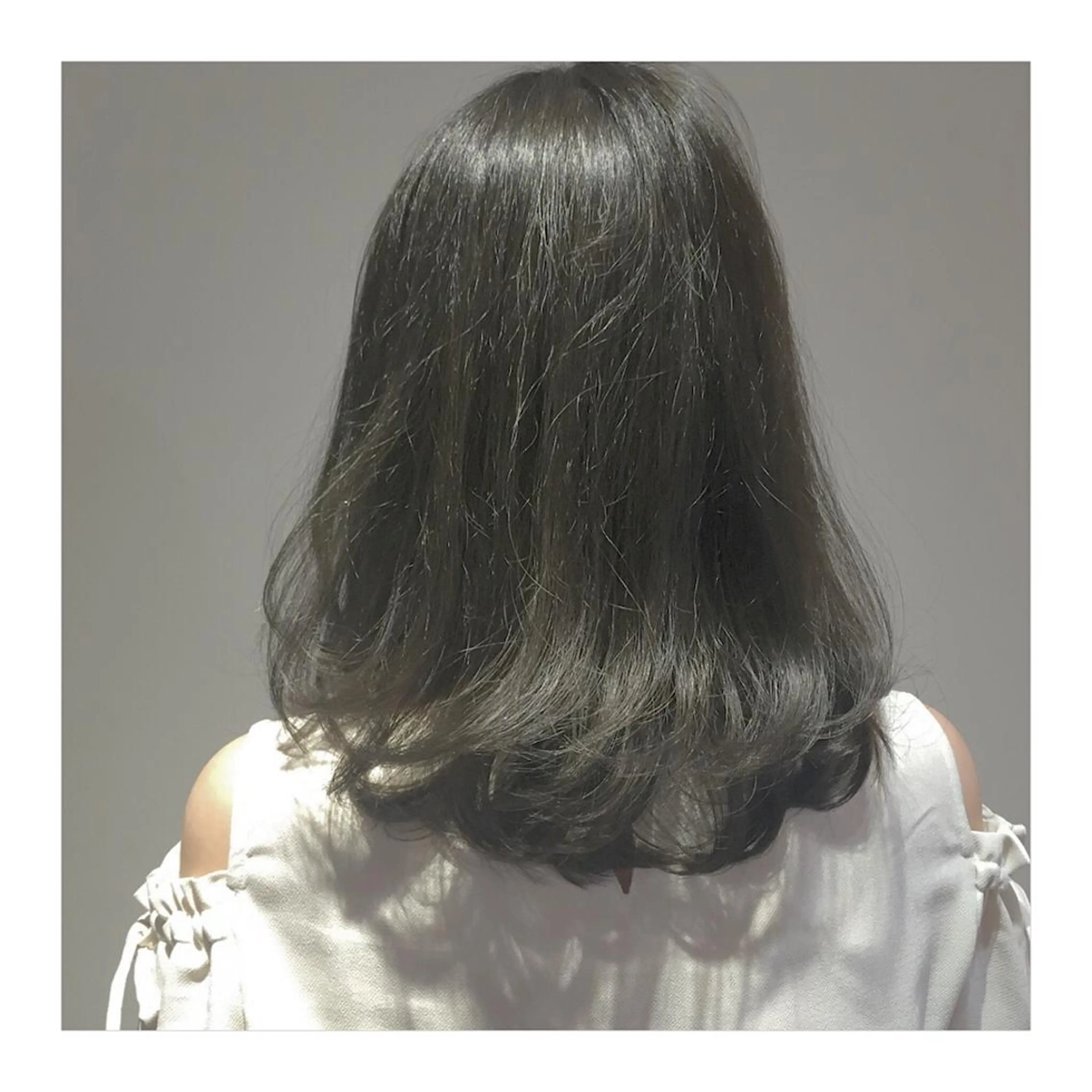 ミディアム カラー 佐藤 奈佳子 サトウ ナカコのヘアスタイル