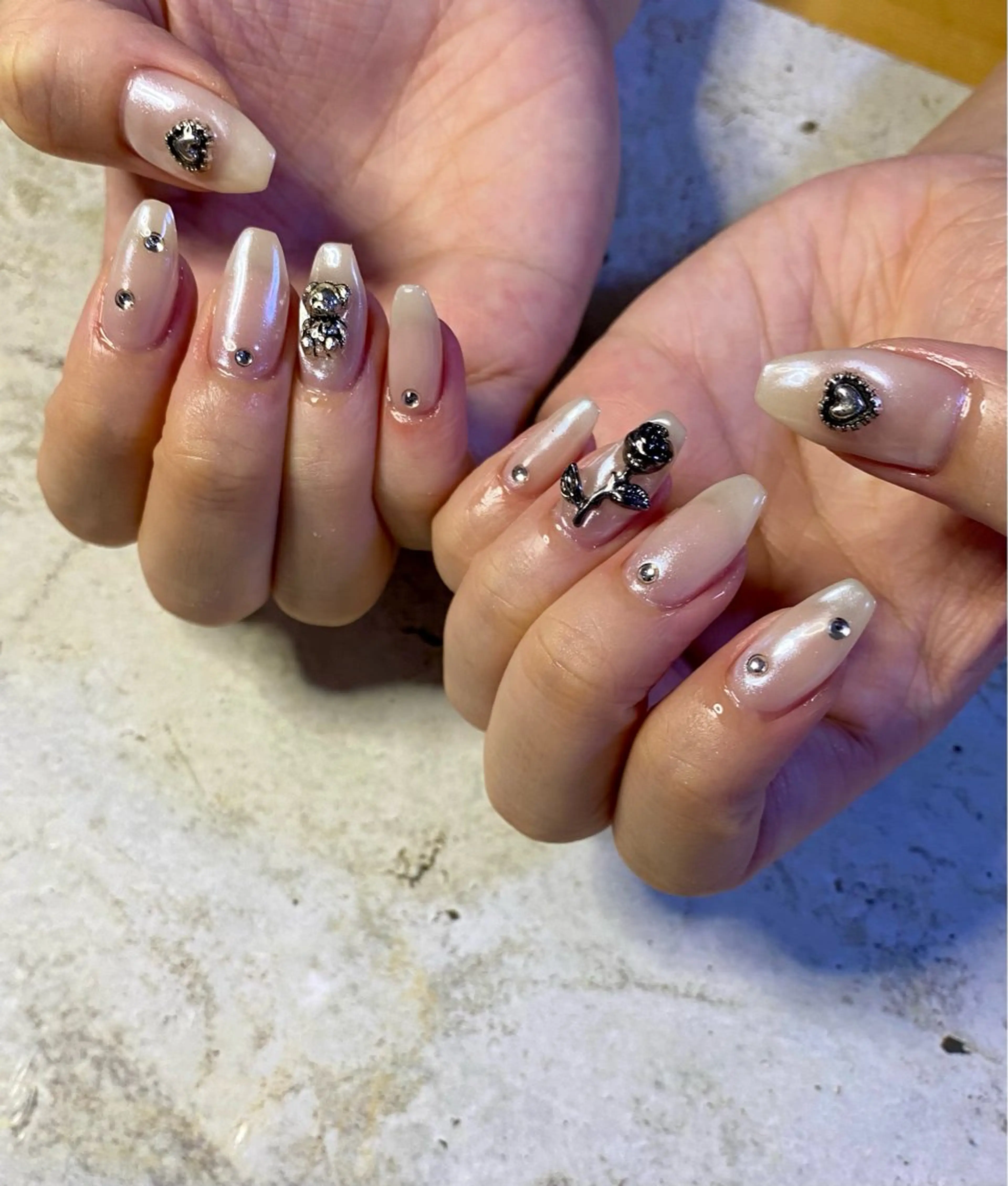 ネイル ハンドネイル nailist. SHIZUKA🫧のネイルデザイン