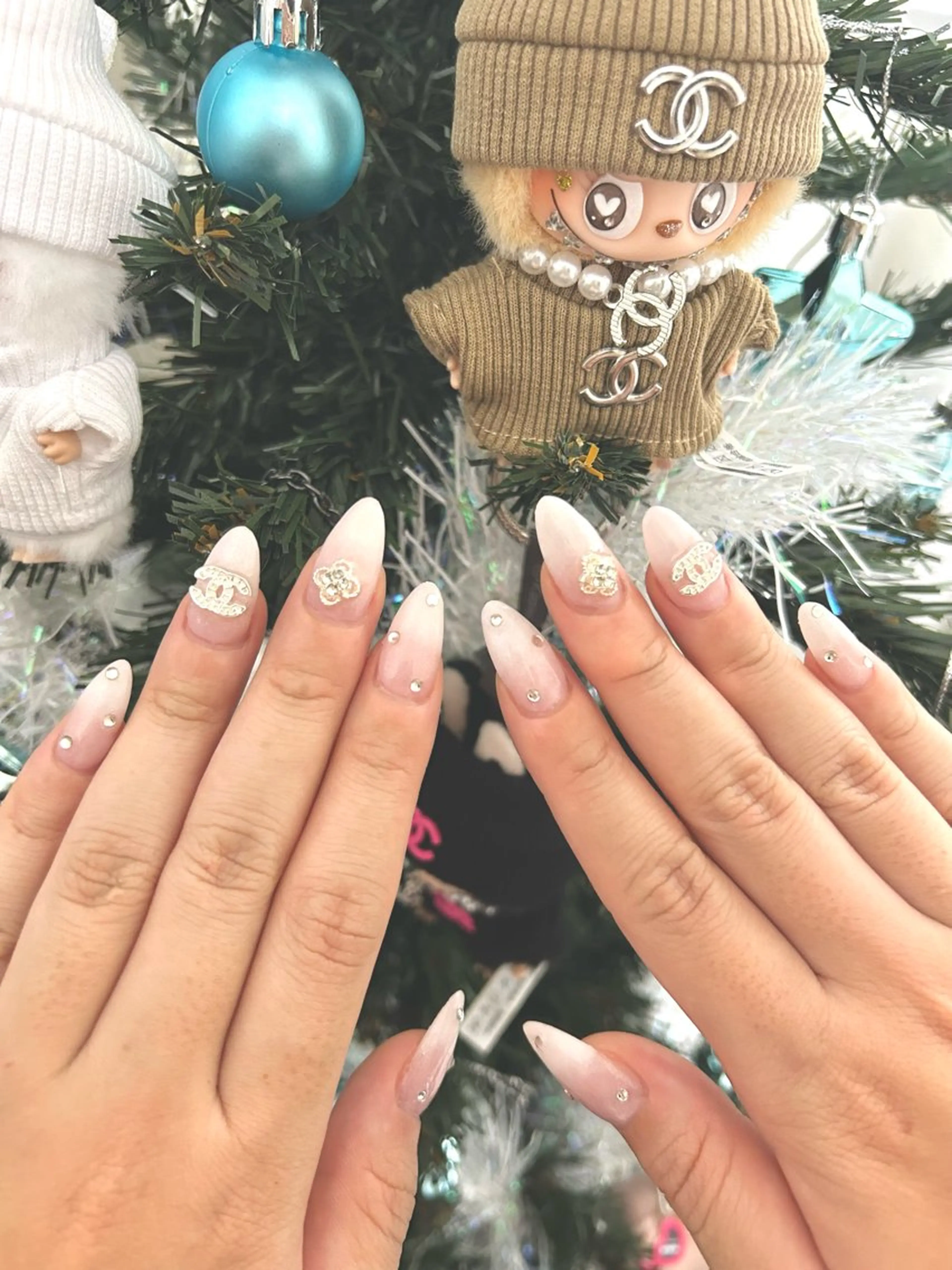 ネイル ハンドネイル 【Laule‘a 】のネイルデザイン