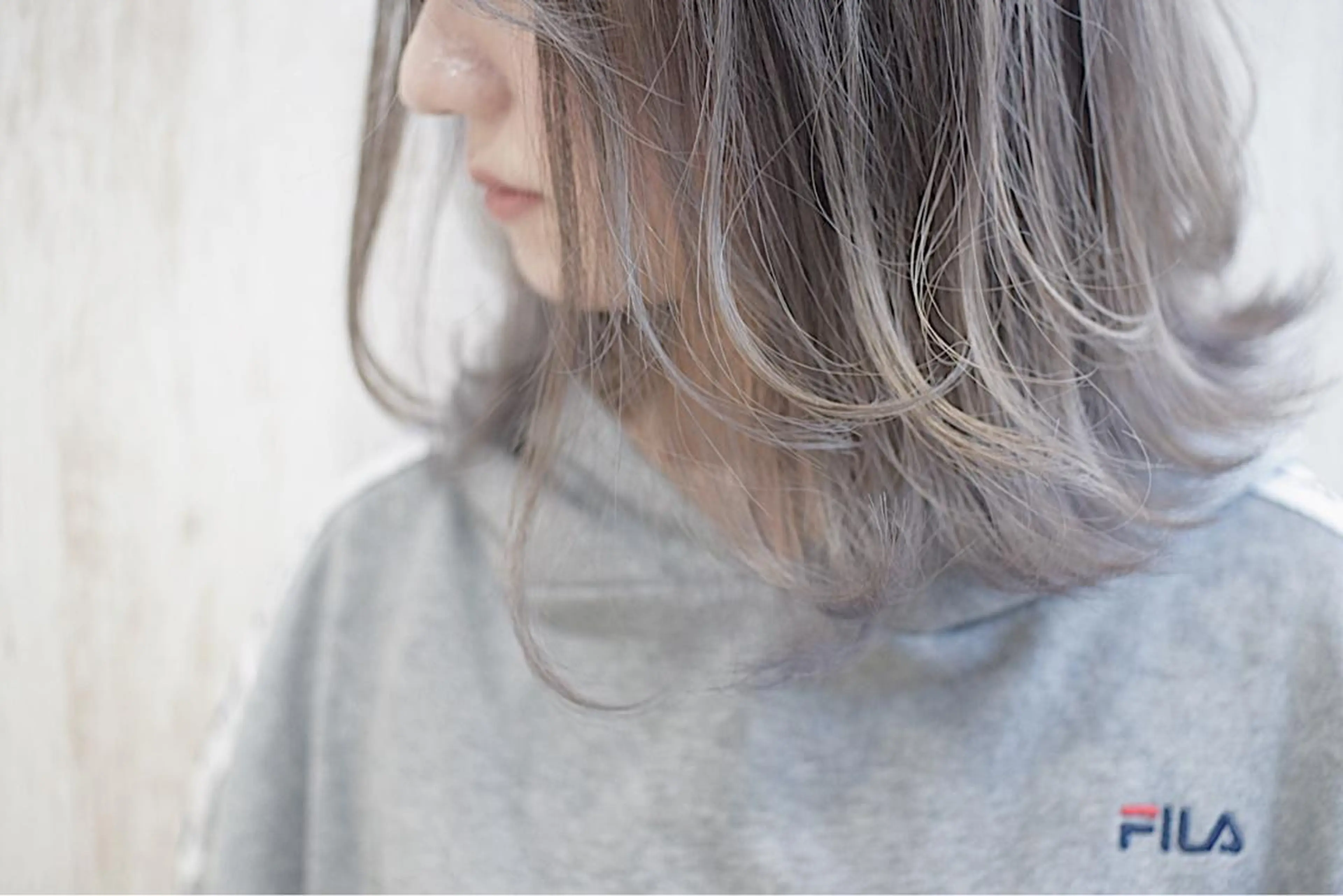 ショート カラー ブリーチ ヘアカラー ハイトーンカラー RYUのヘアスタイル