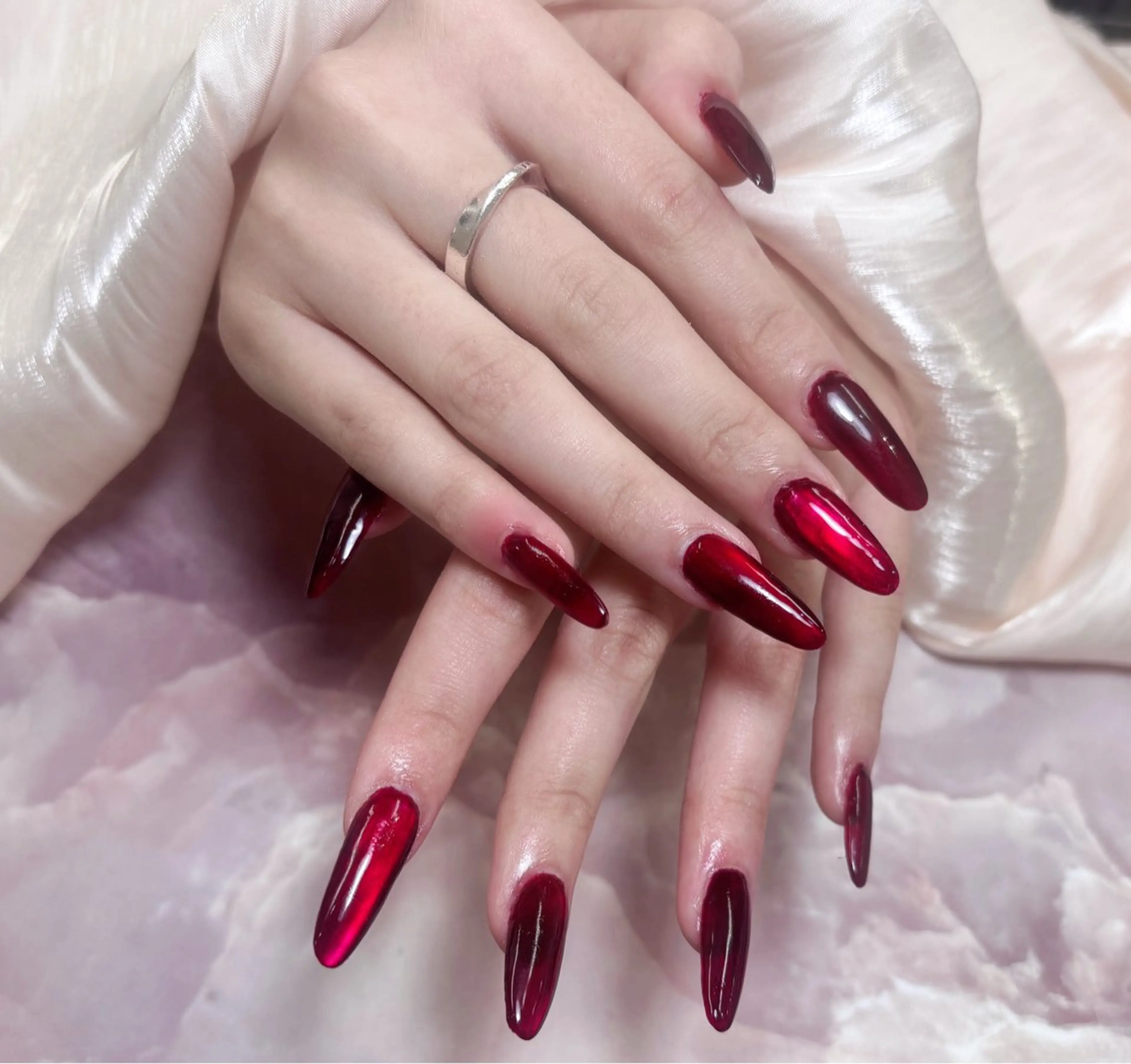 ネイル ハンドネイル ギ グミのネイルデザイン