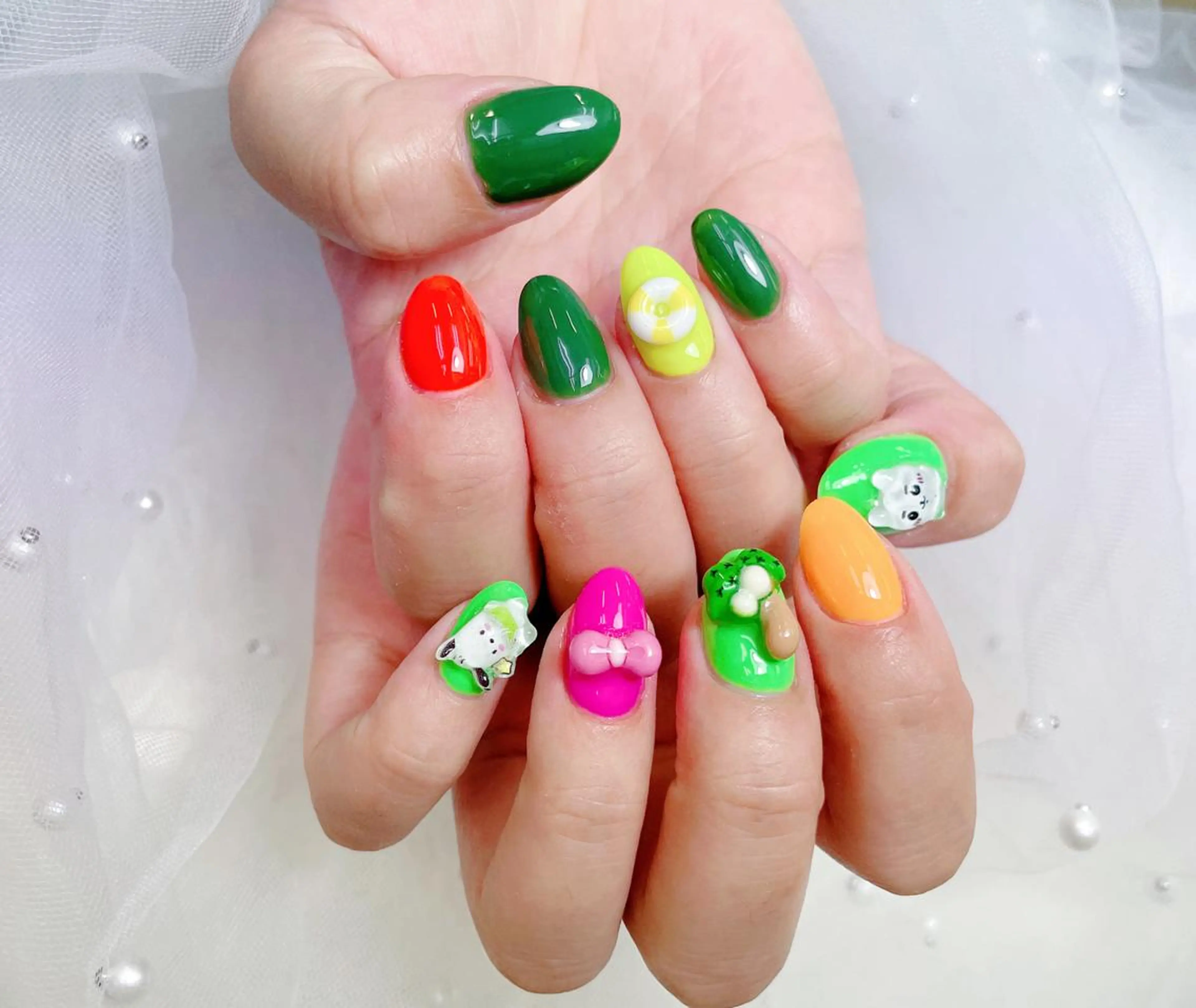 ネイル U nail 🩷新宿店のネイルデザイン