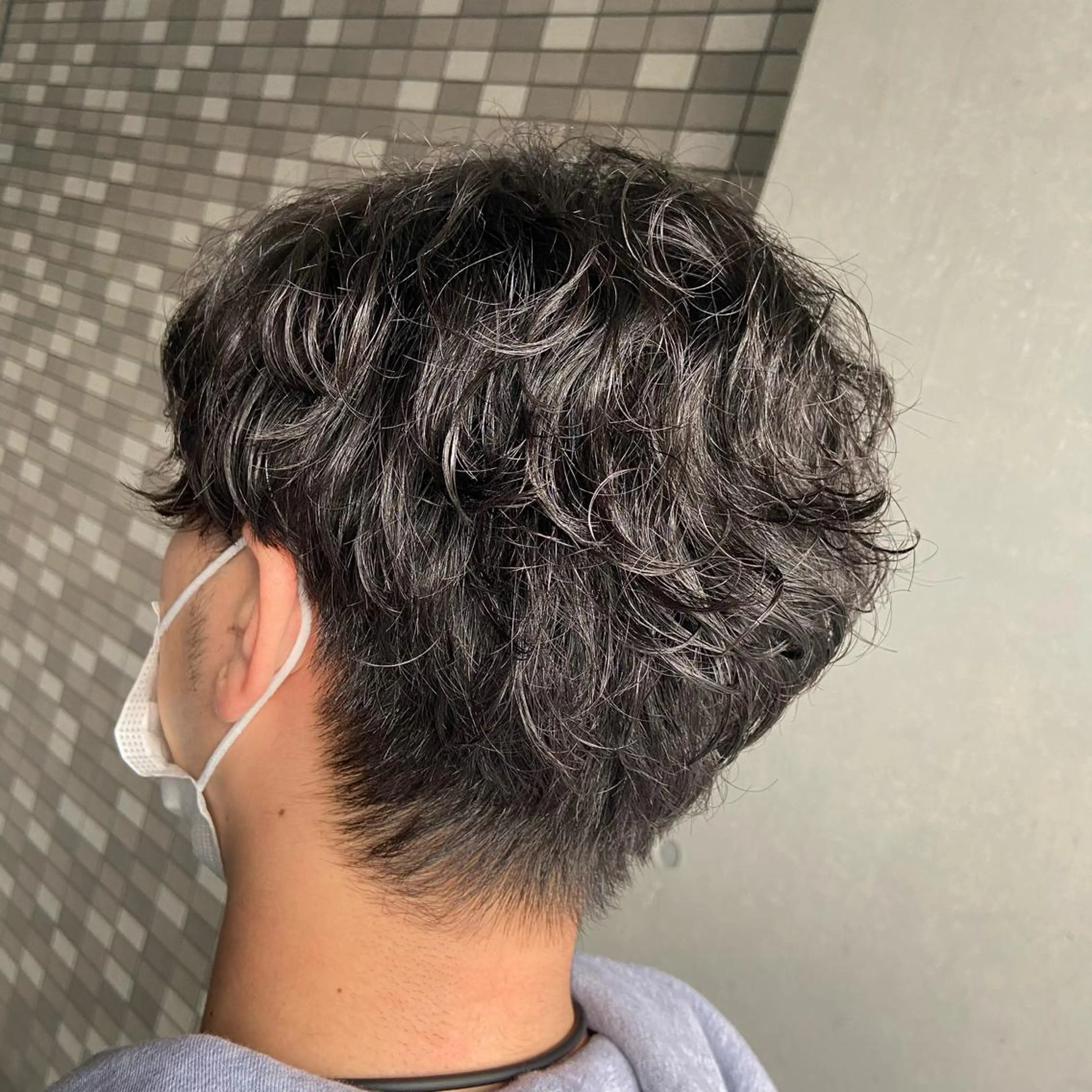 パーマ メンズ メンズパーマ インナーカラー指名 No.1菊池柊真のヘアスタイル