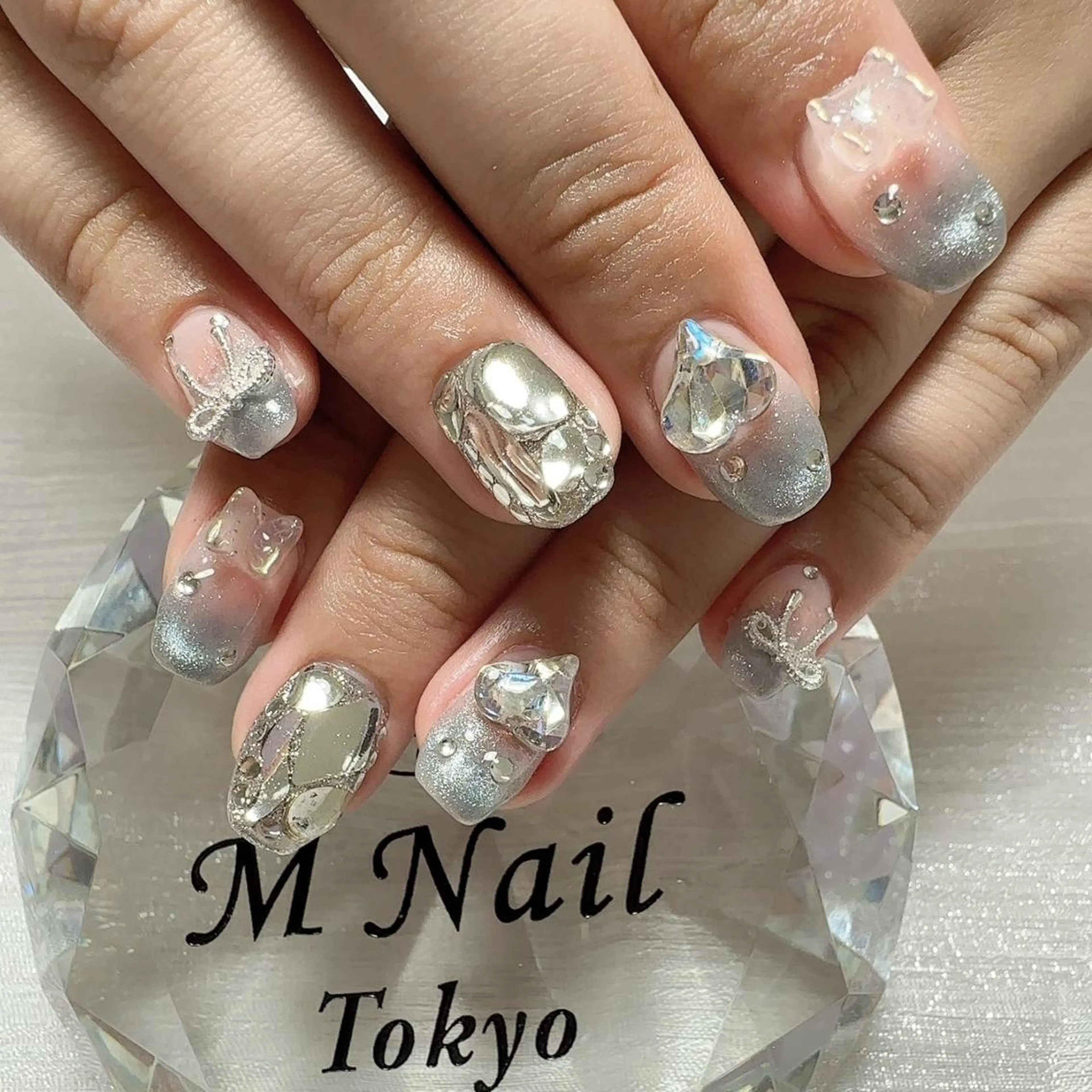 ネイル M✨長さだし専門 85%OFF中✨のネイルデザイン