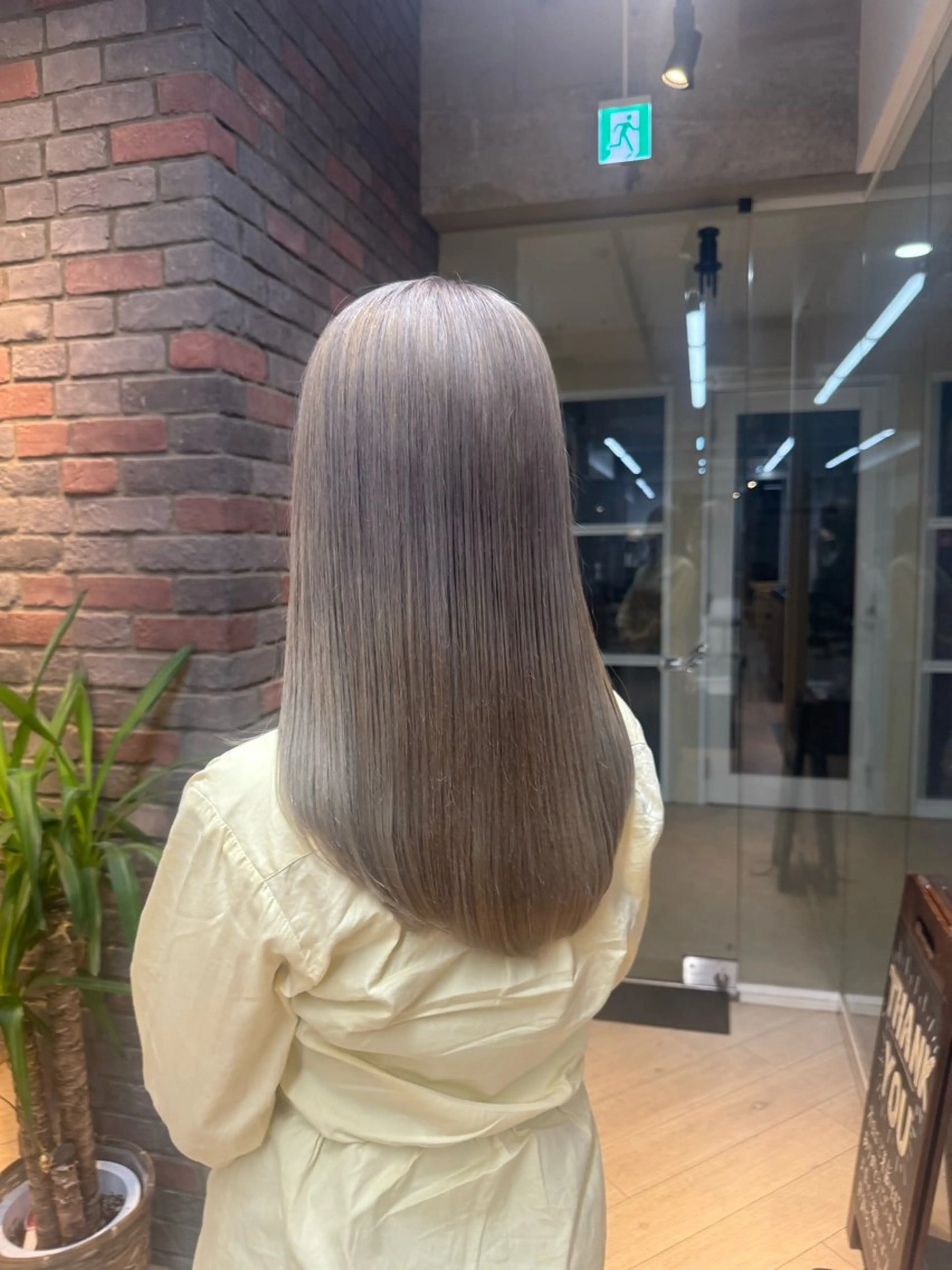 ロング カラー 栗原 莉玖のヘアスタイル