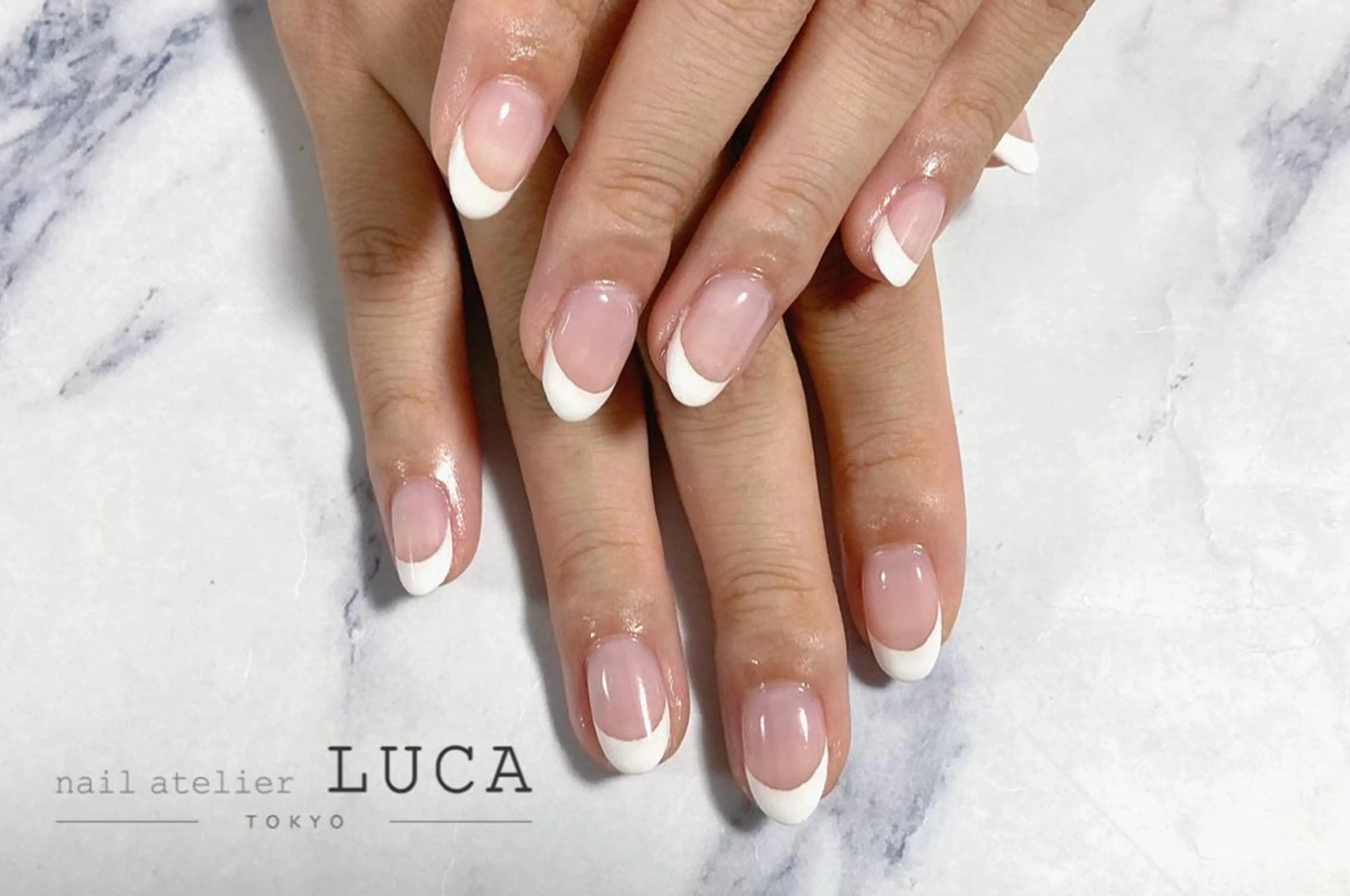 ネイル フレンチネイル ジェルネイル パラジェル ネイルアトリエルカ スタッフのネイルデザイン