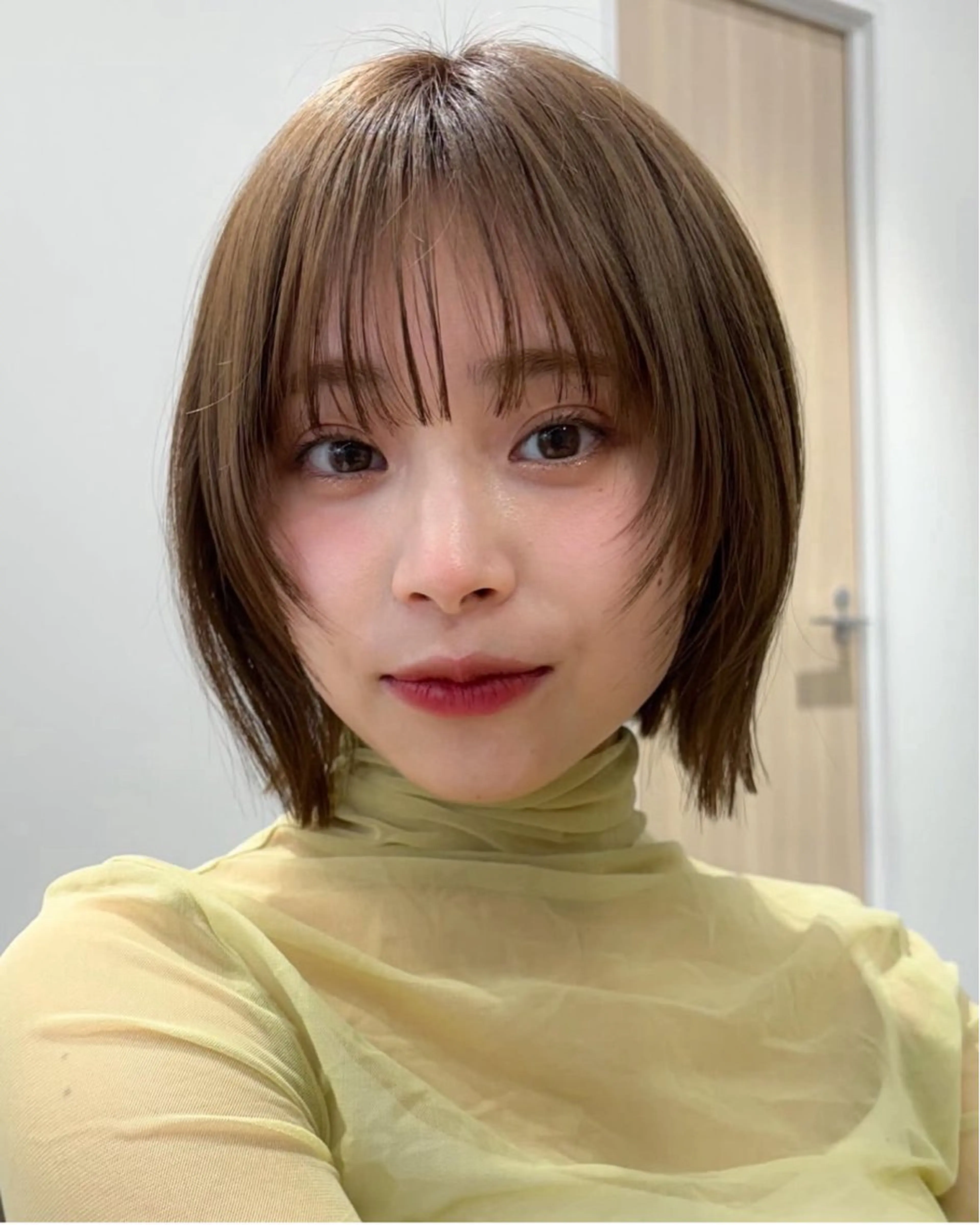 ショート カラー ren ボブロブ/ミディアムのヘアスタイル
