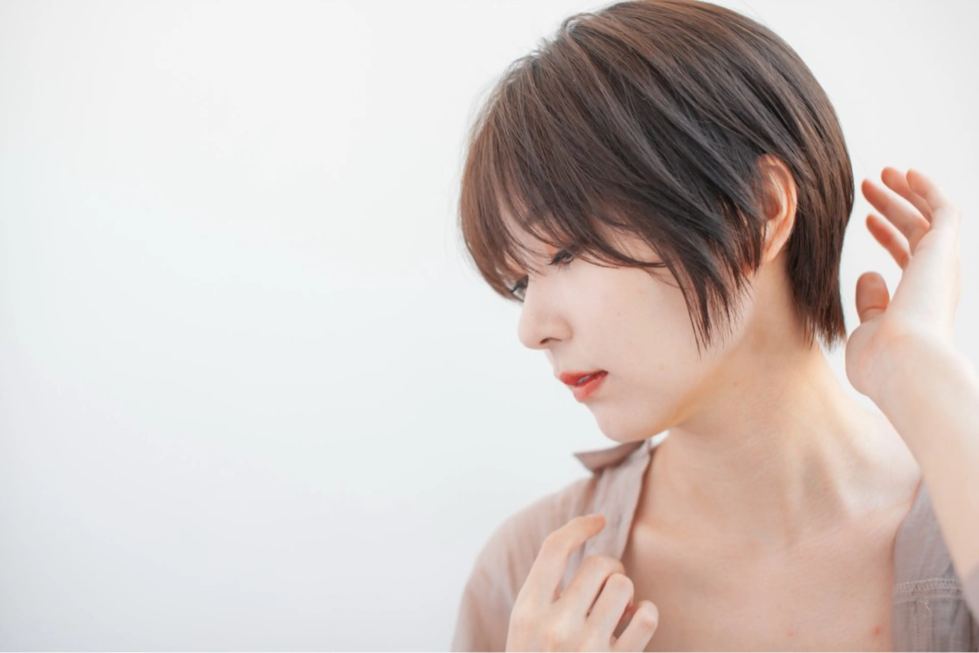 ショート 髪質改善／白髪ぼかし 継続する美髪のヘアスタイル