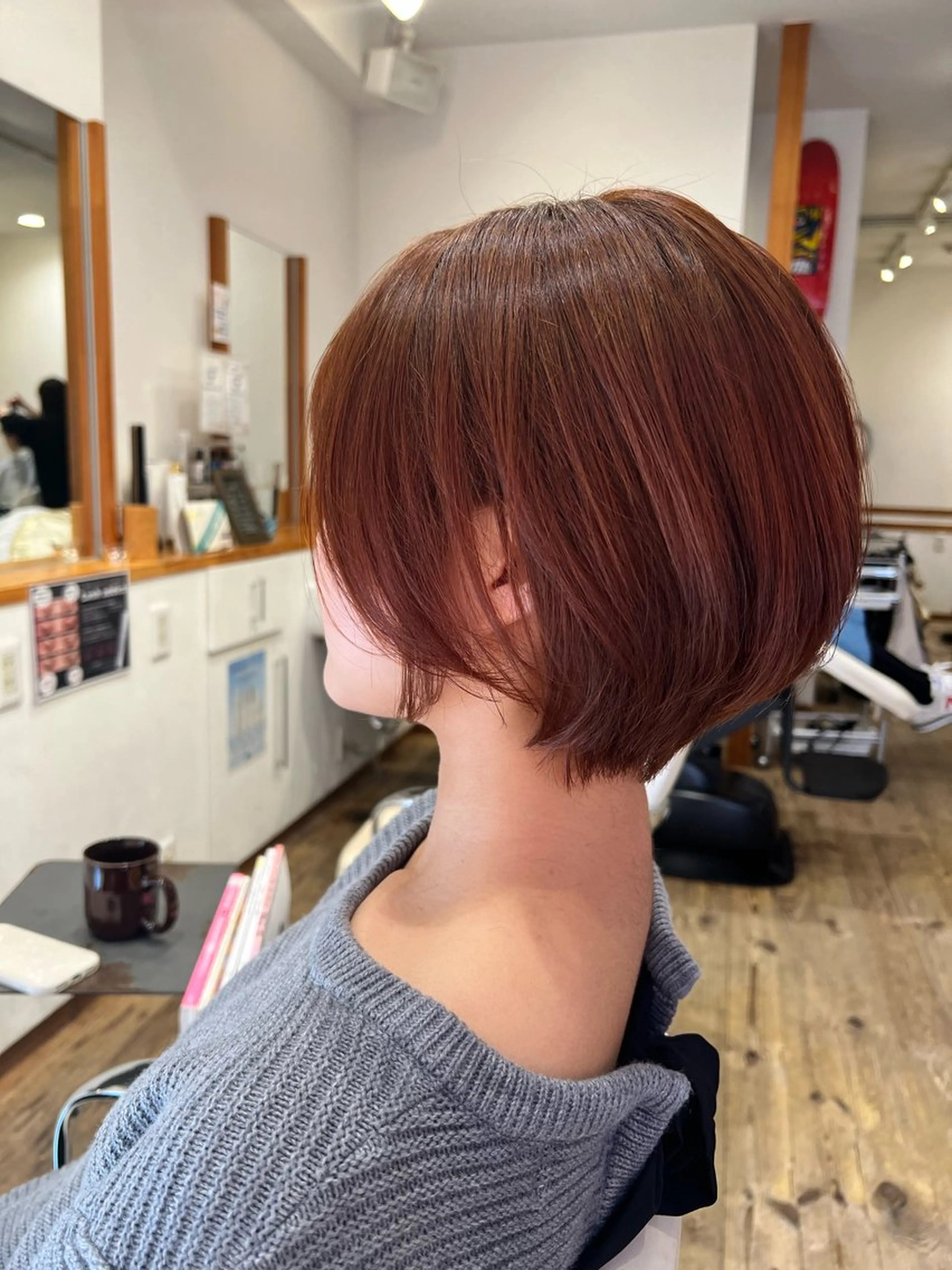 前髪&顔まわりカット【耳前までのカット】＋ROSSOカラーの写真