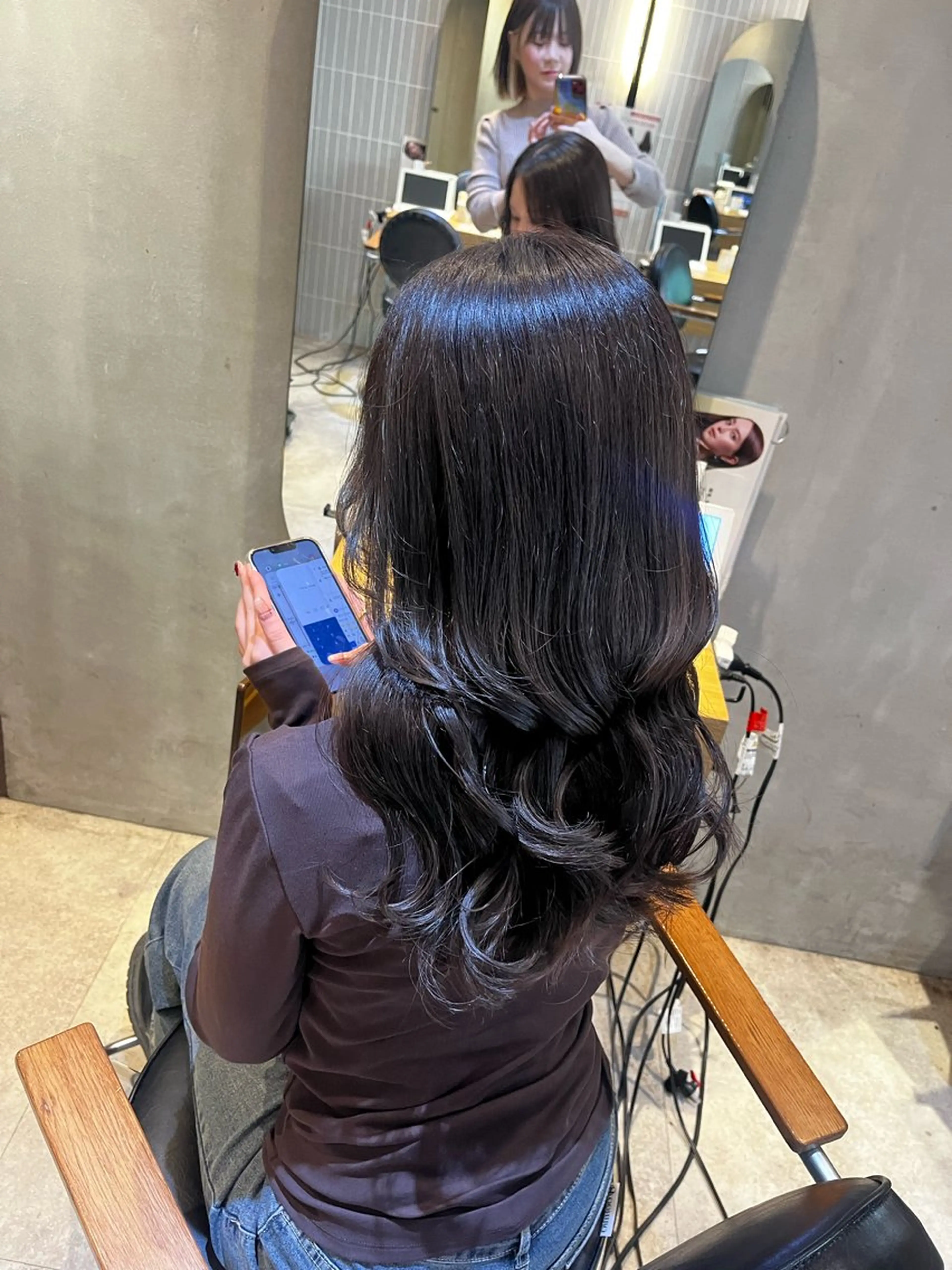 ロング カラー ベージュカラー ブリーチ 透明感カラー ダブルカラー グレージュ ヘアカラー トリートメント ラフィスヘアードープ所属・👑髪質改善Wカラー /グレージュ/アユカのヘアスタイル