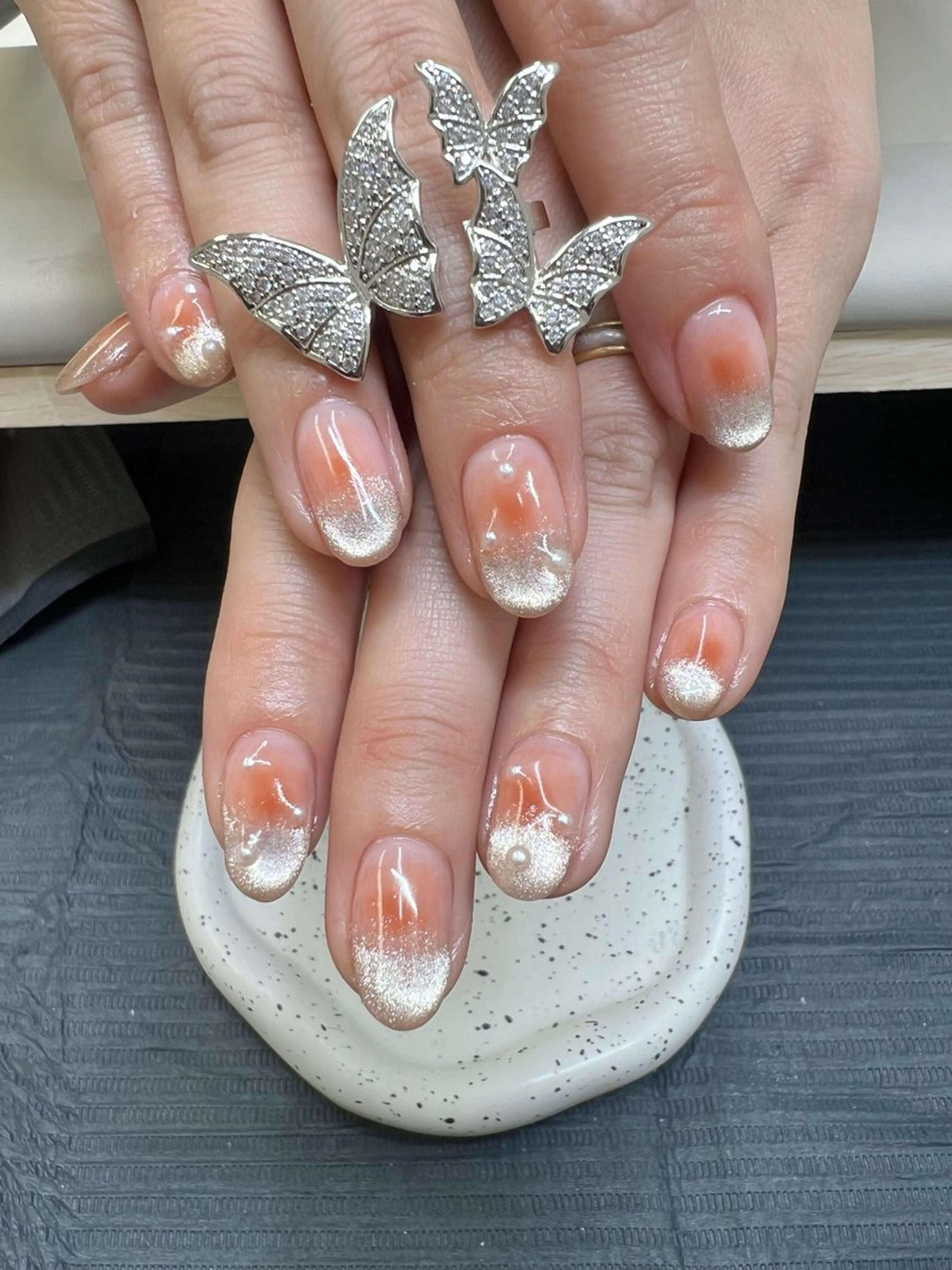 ネイル ハンドネイル AngelChris ビューティーサロンのネイルデザイン