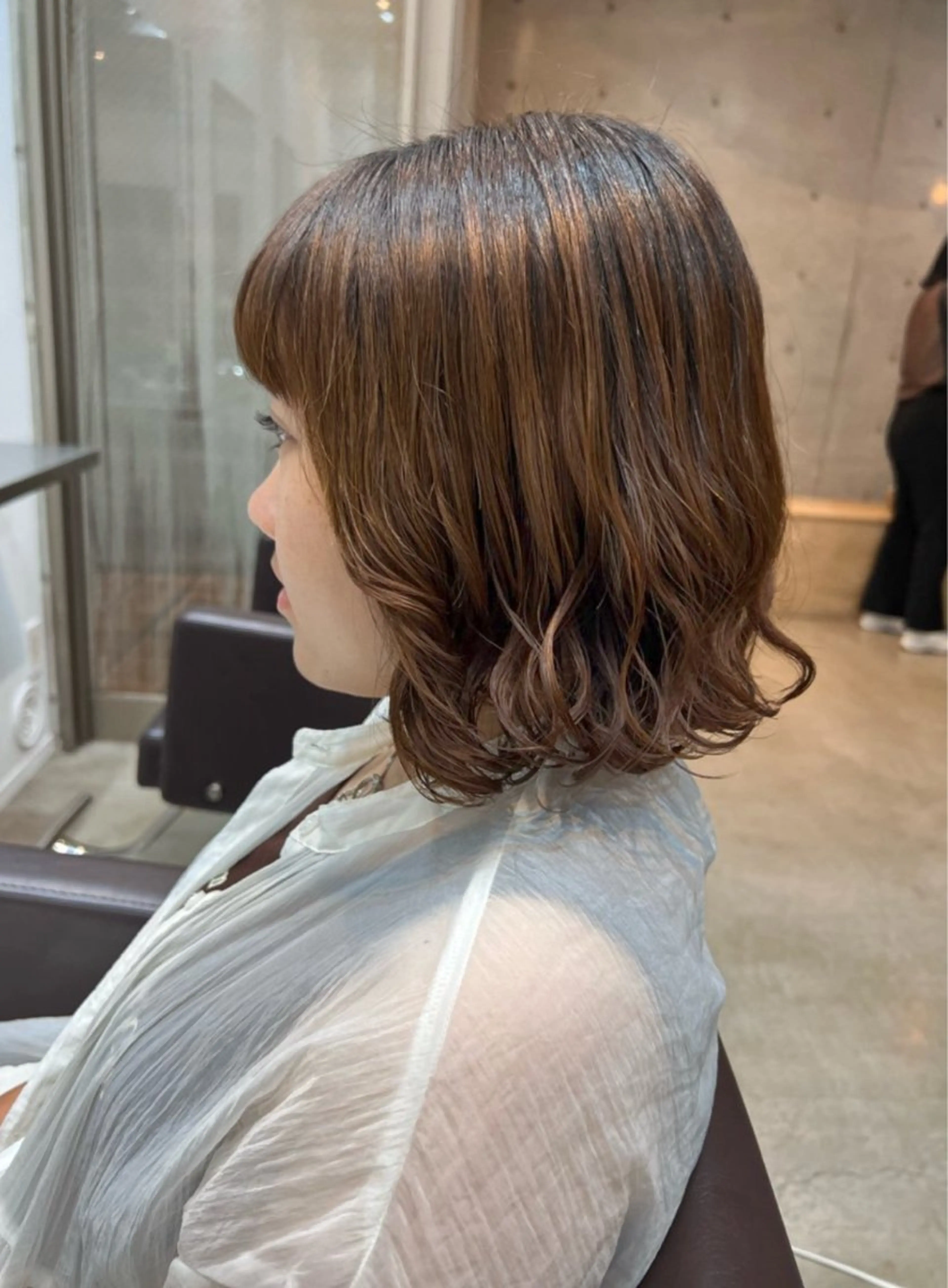 ミディアム カット パーマ トリートメント レイヤーカット /神野楓のヘアスタイル