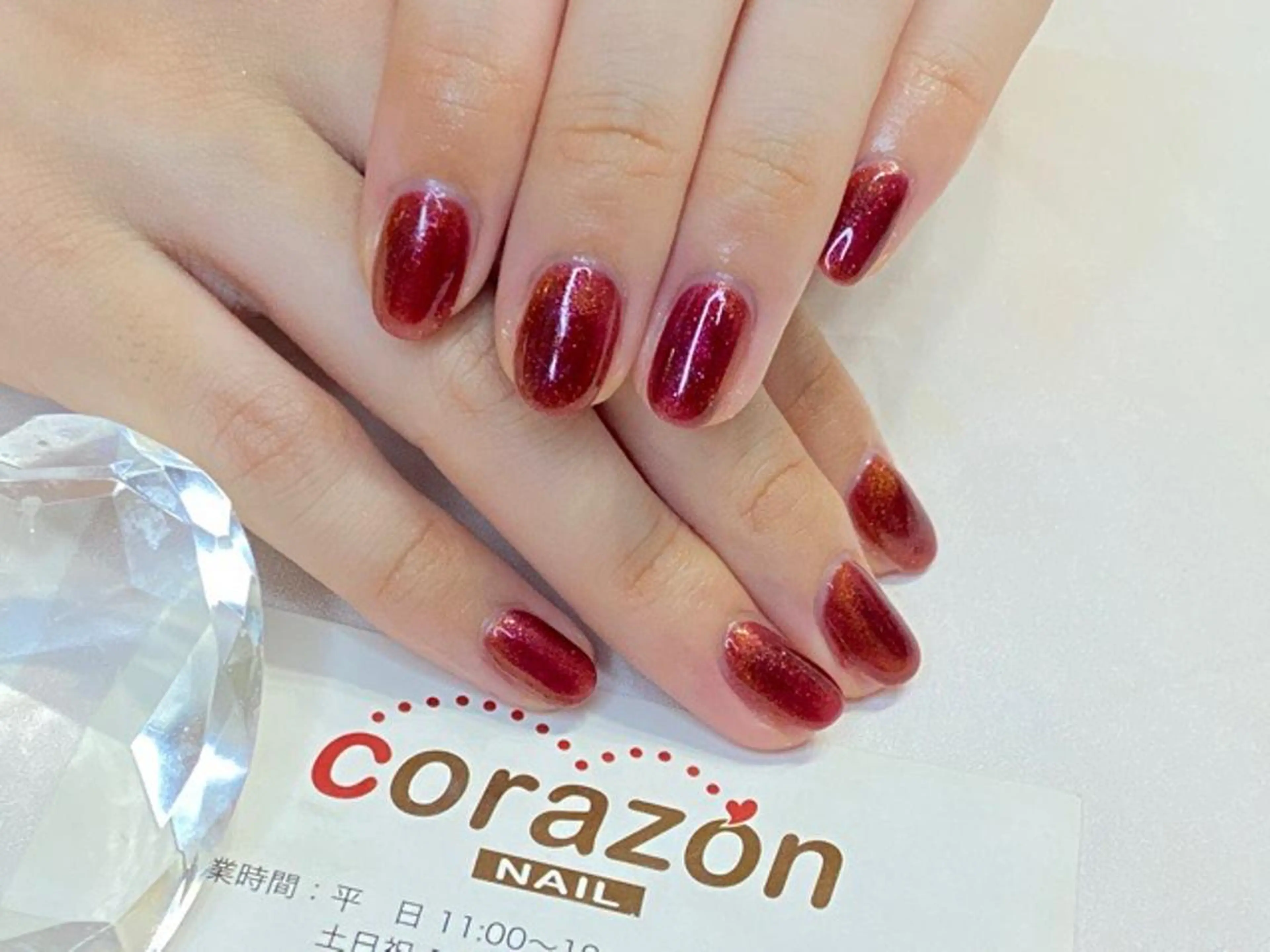 ネイル ジェルネイル マグネットネイル ワンカラーネイル 赤色 ハンドネイル corazon所属・ネイリスト aicoのネイルデザイン