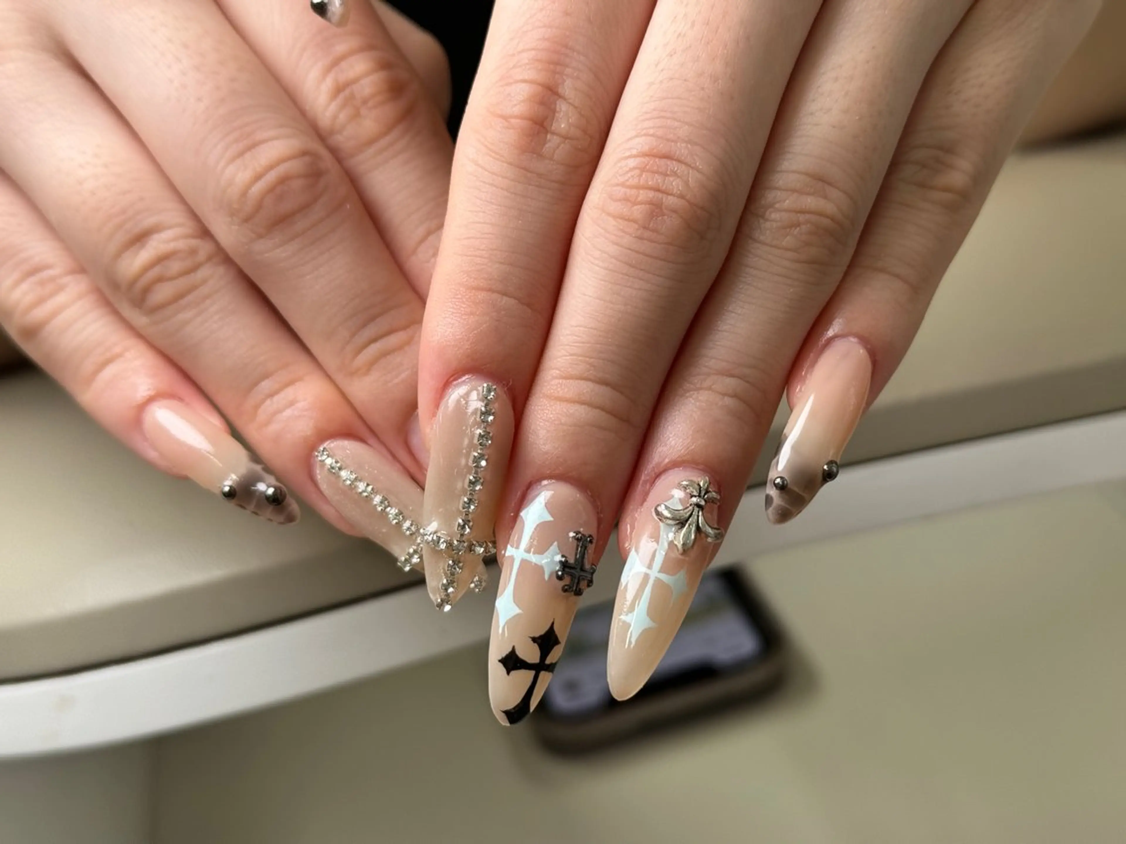 ネイル ハンドネイル ハンドケア Nail&Eyela sh Nanaのネイルデザイン
