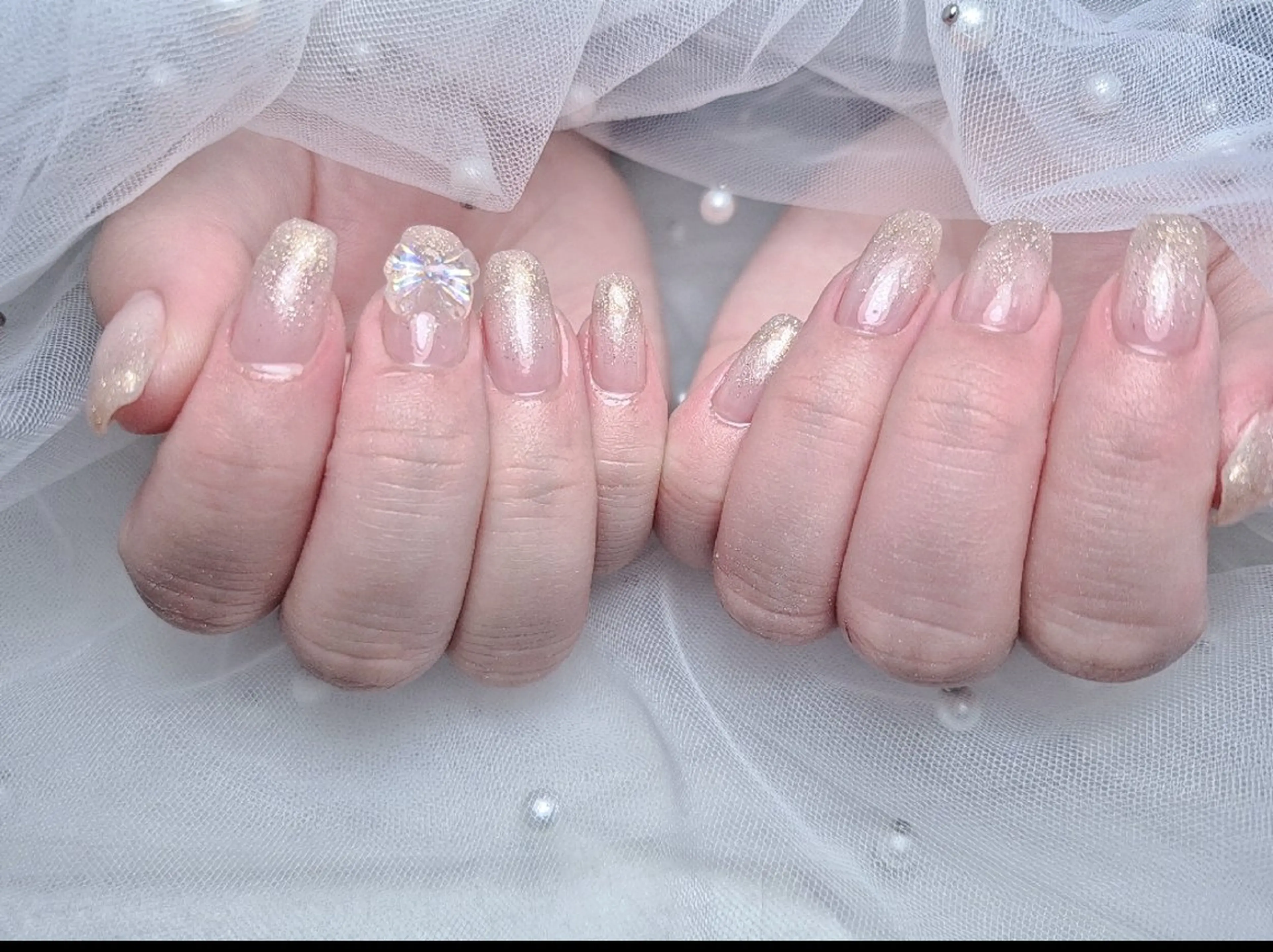 💅🏻伸びても気にならない💅🏻美フォルム♪カラーorラメグラデーション（※オフ有り）サービスパーツ2個まで無料✨の写真