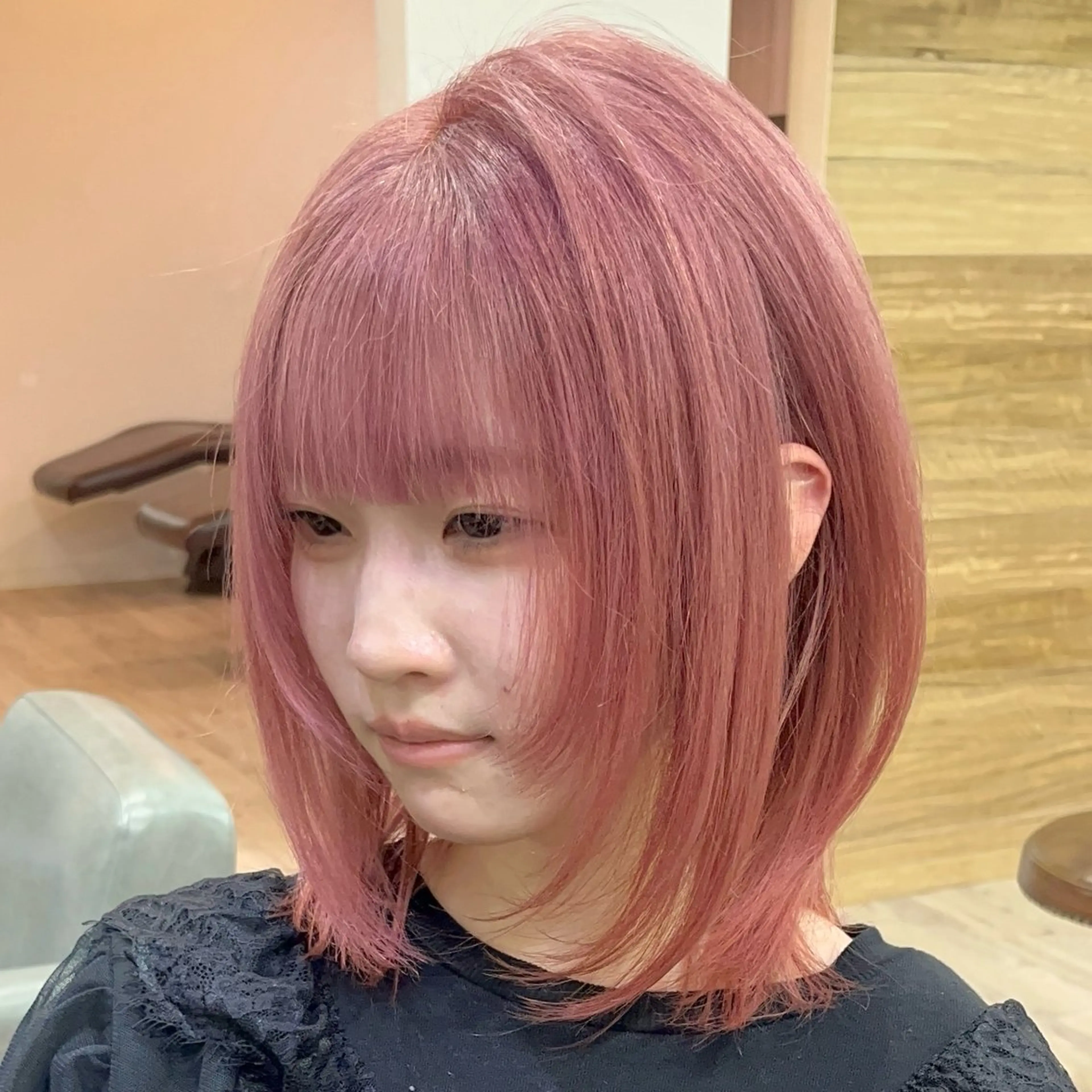 ミディアム カラー ハッシュカット カットモデル募集🐺 らいと💎のヘアスタイル