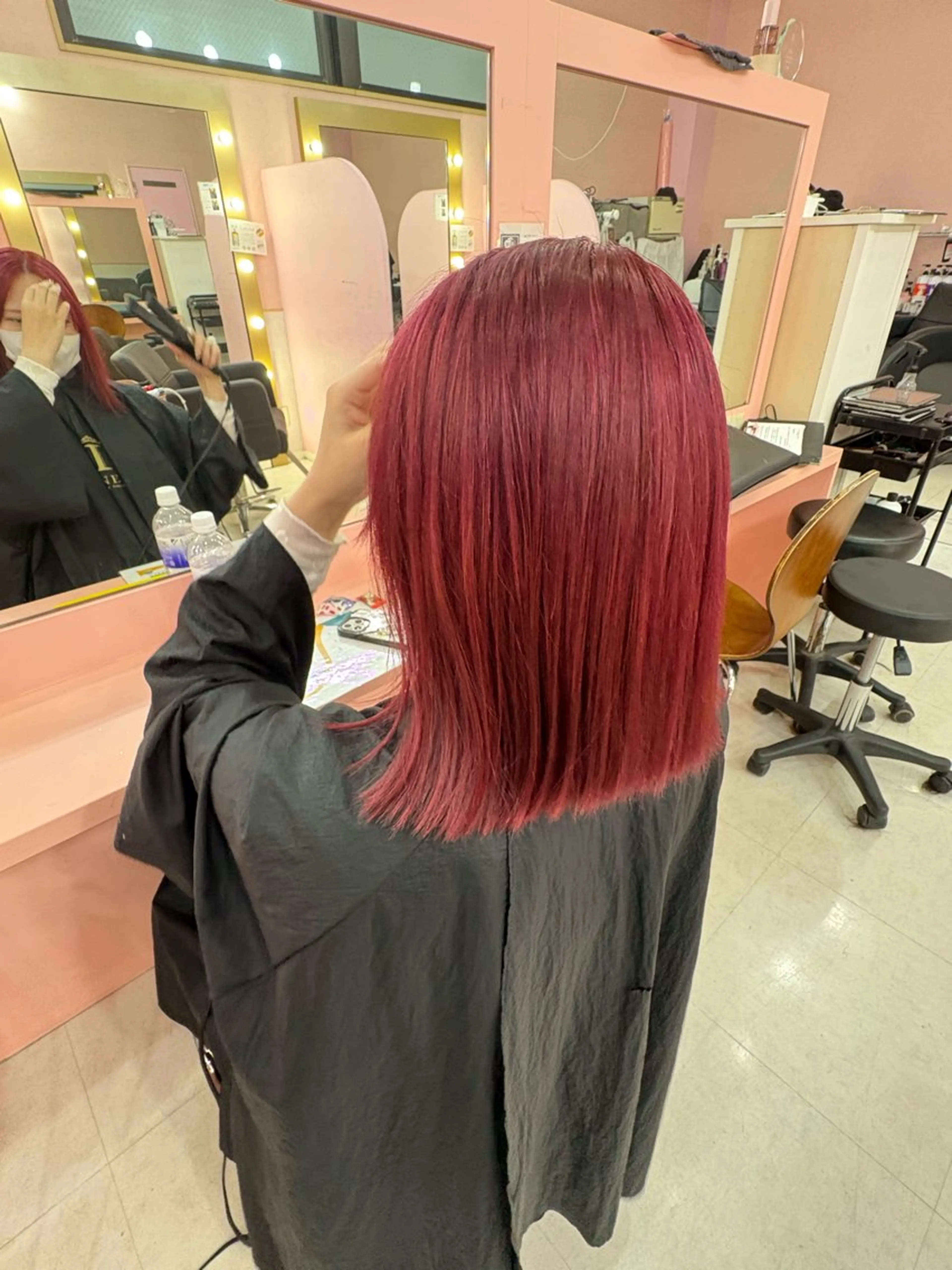 ミディアム カラー アッシュ アッシュグレー ベージュカラー ブリーチ ブロンド カット ヘアカラー トリートメント 【履歴修正×艶髪】 ハイトーン/大和💎のヘアスタイル