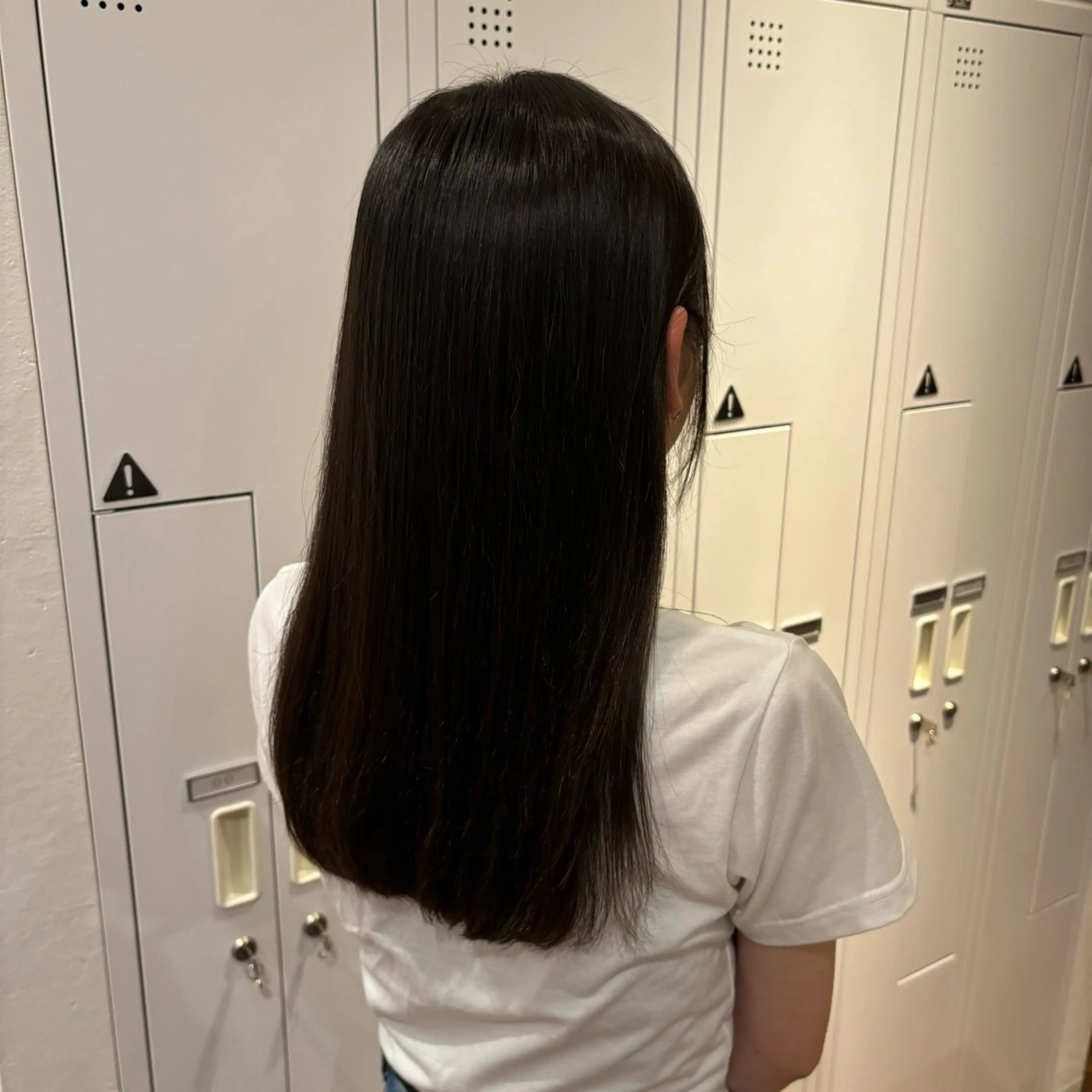 ロング 縮毛矯正 祝 莉子のヘアスタイル