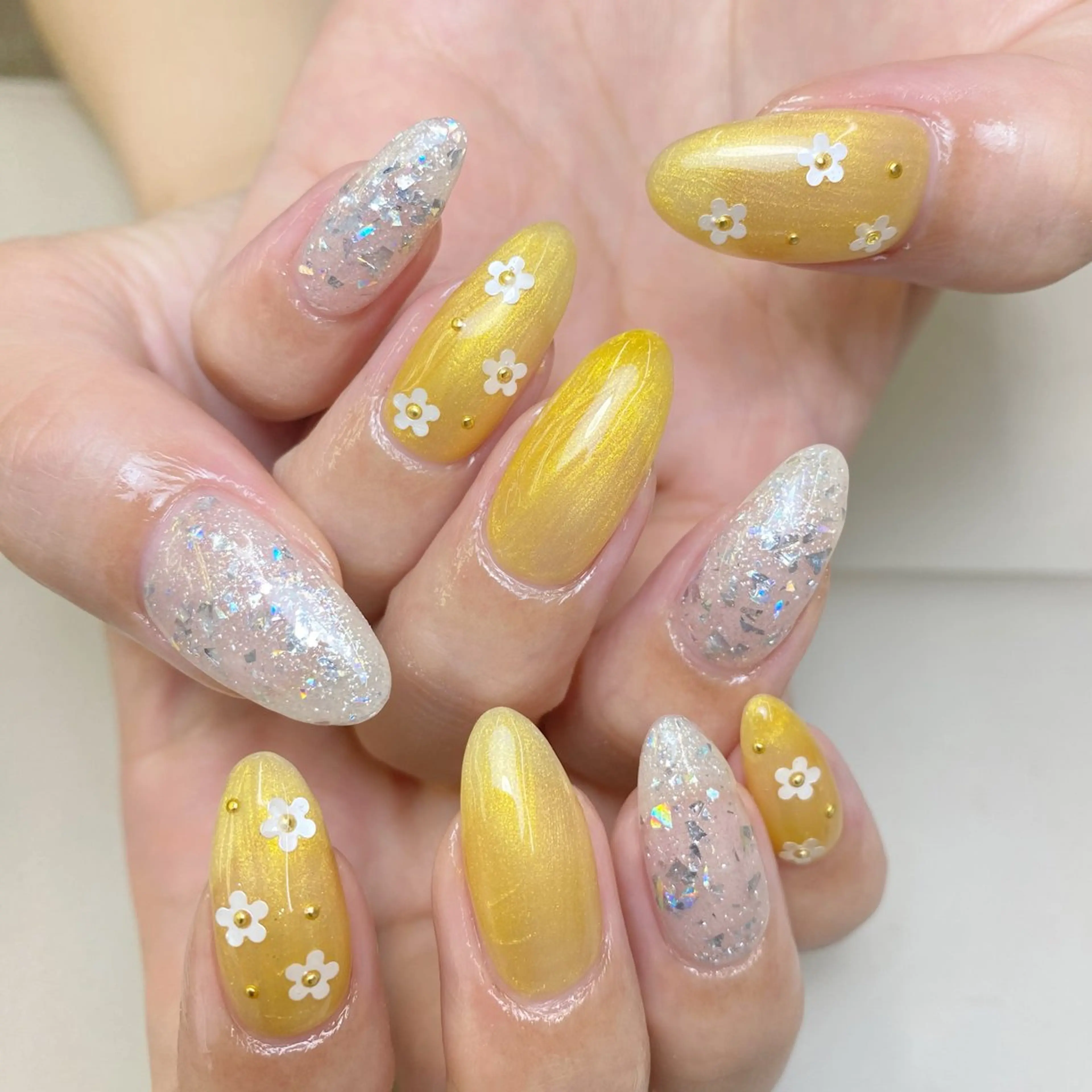 ネイル ハンドネイル AngelChris ビューティーサロンのネイルデザイン
