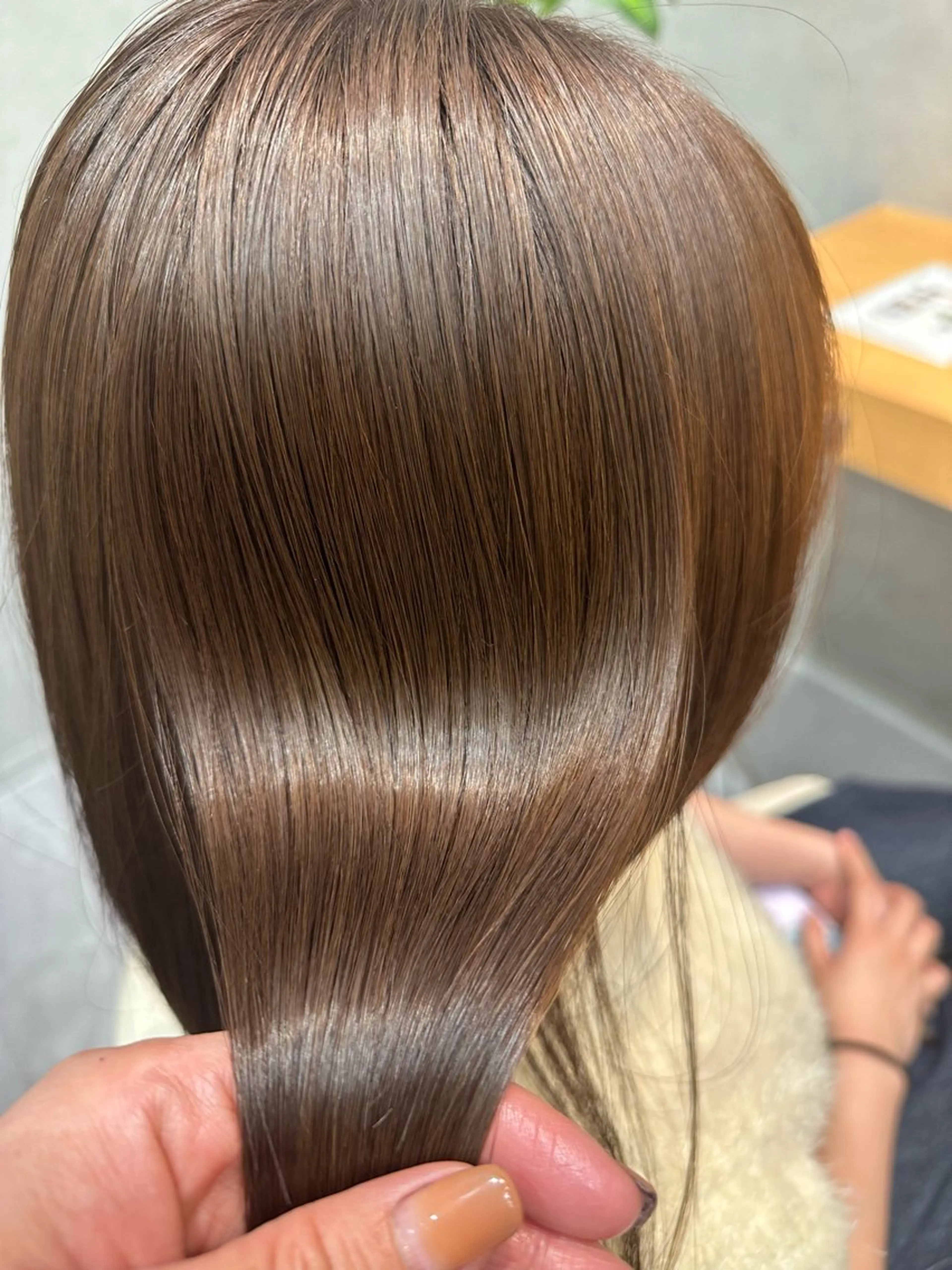 ミディアム 森 沙織のヘアスタイル