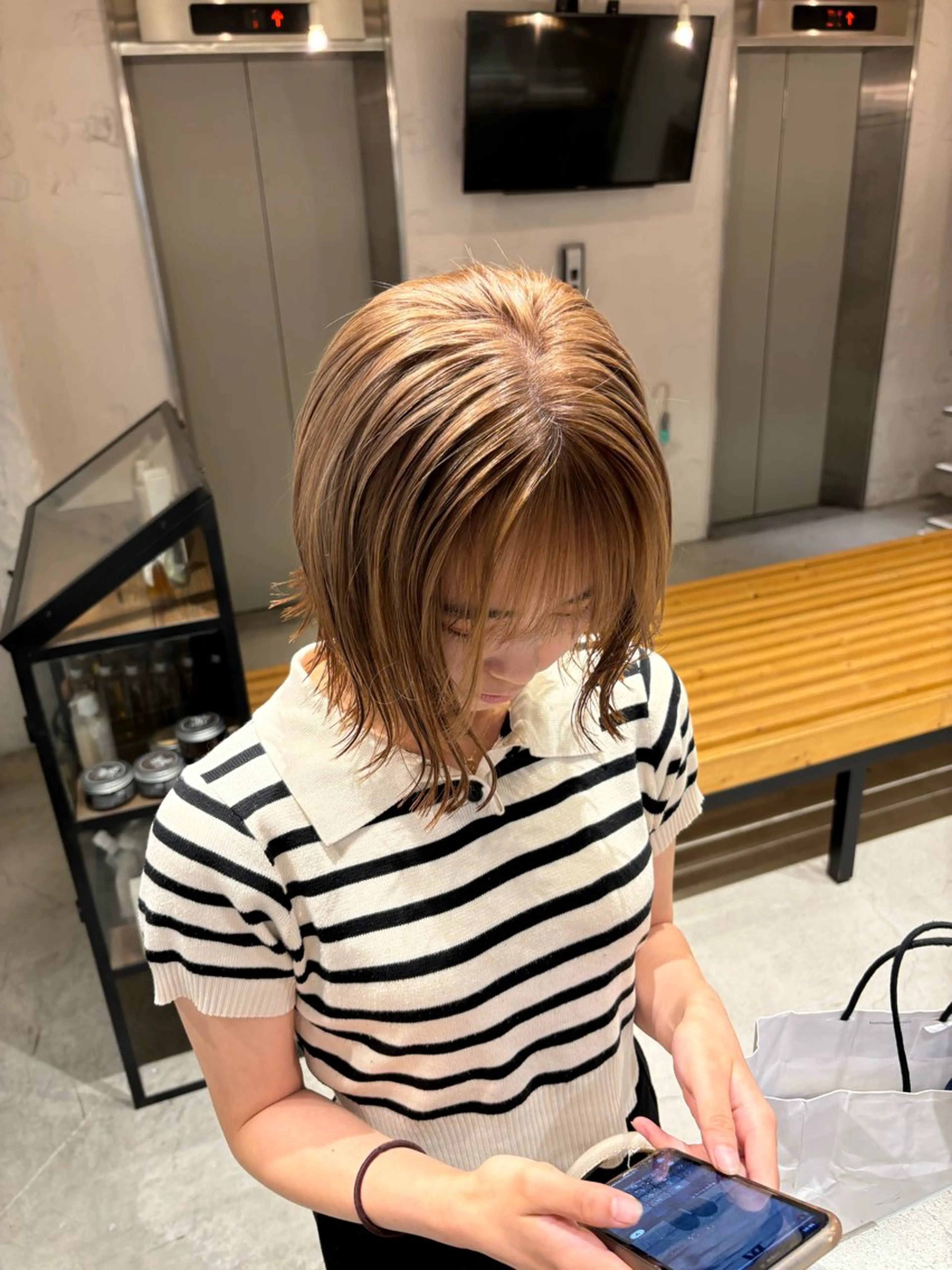 ショート カラー ベージュカラー ミルクティーベージュ 🌈難波🌈ベージュ カラー【ヒロム】のヘアスタイル