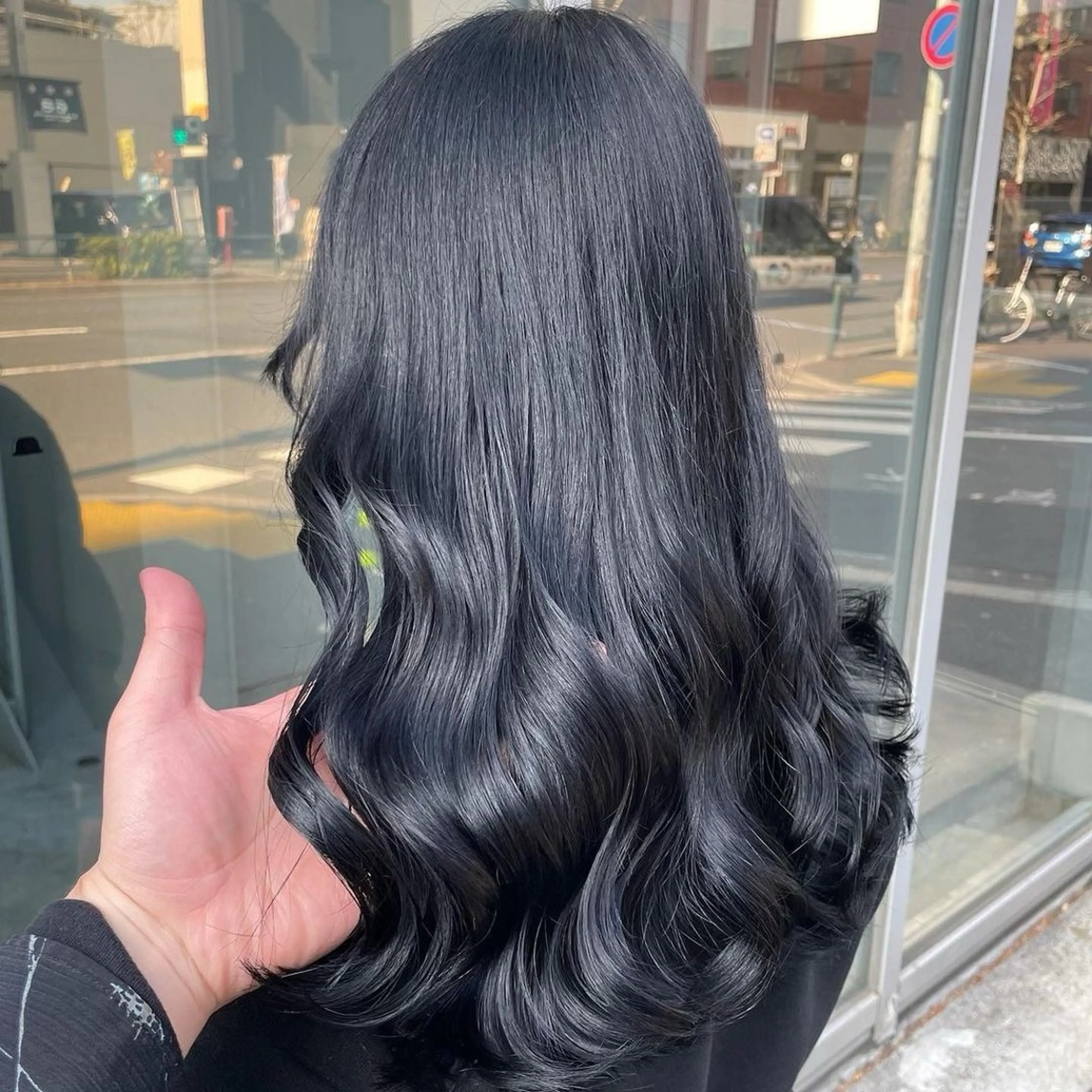 セミロング カラー ヘアアレンジ ヘアカラー トリートメント 🩵ダメージレス艶感 ハイトーン🩷のヘアスタイル