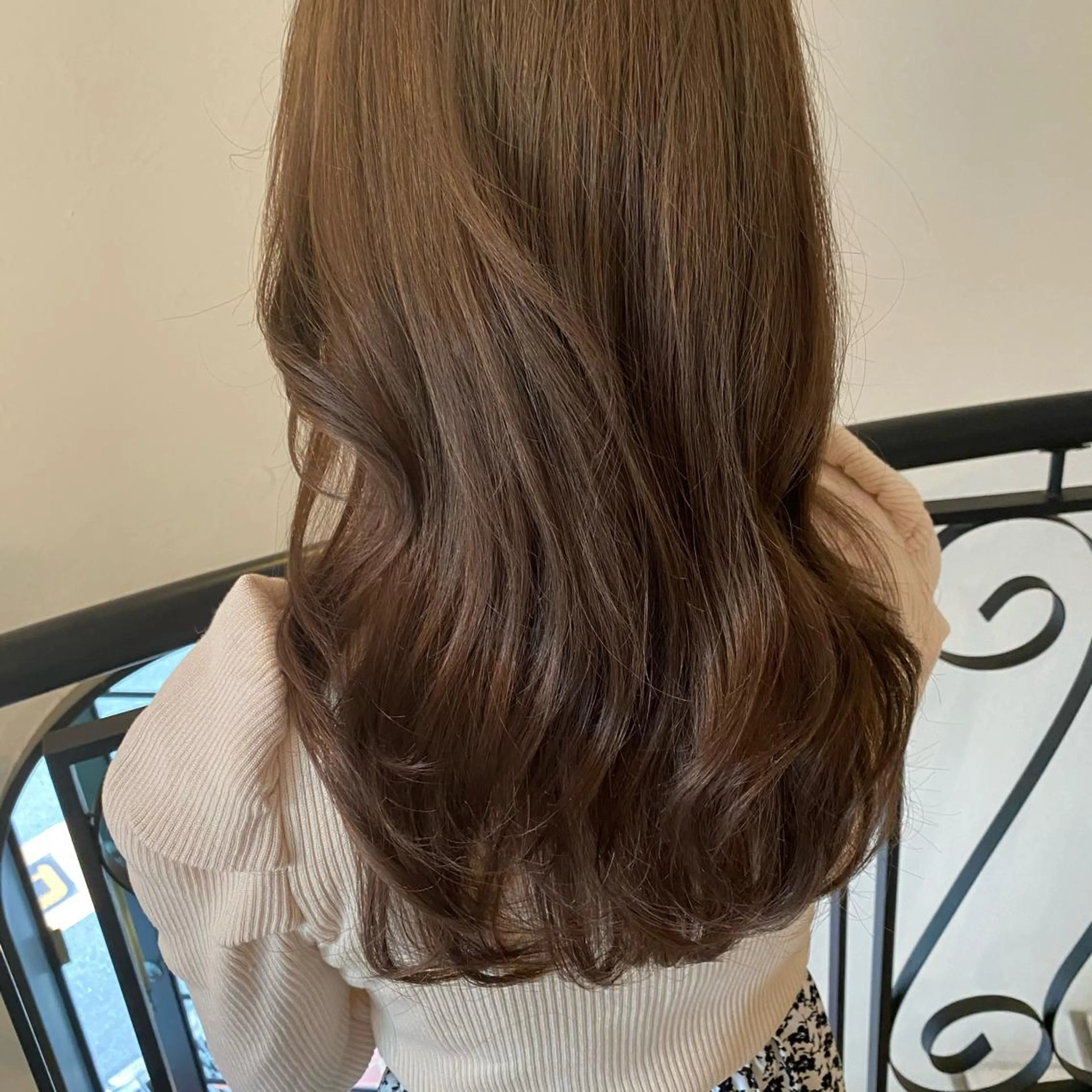 ロング カラー FERIA fam 北千里 杉本 蓮のヘアスタイル