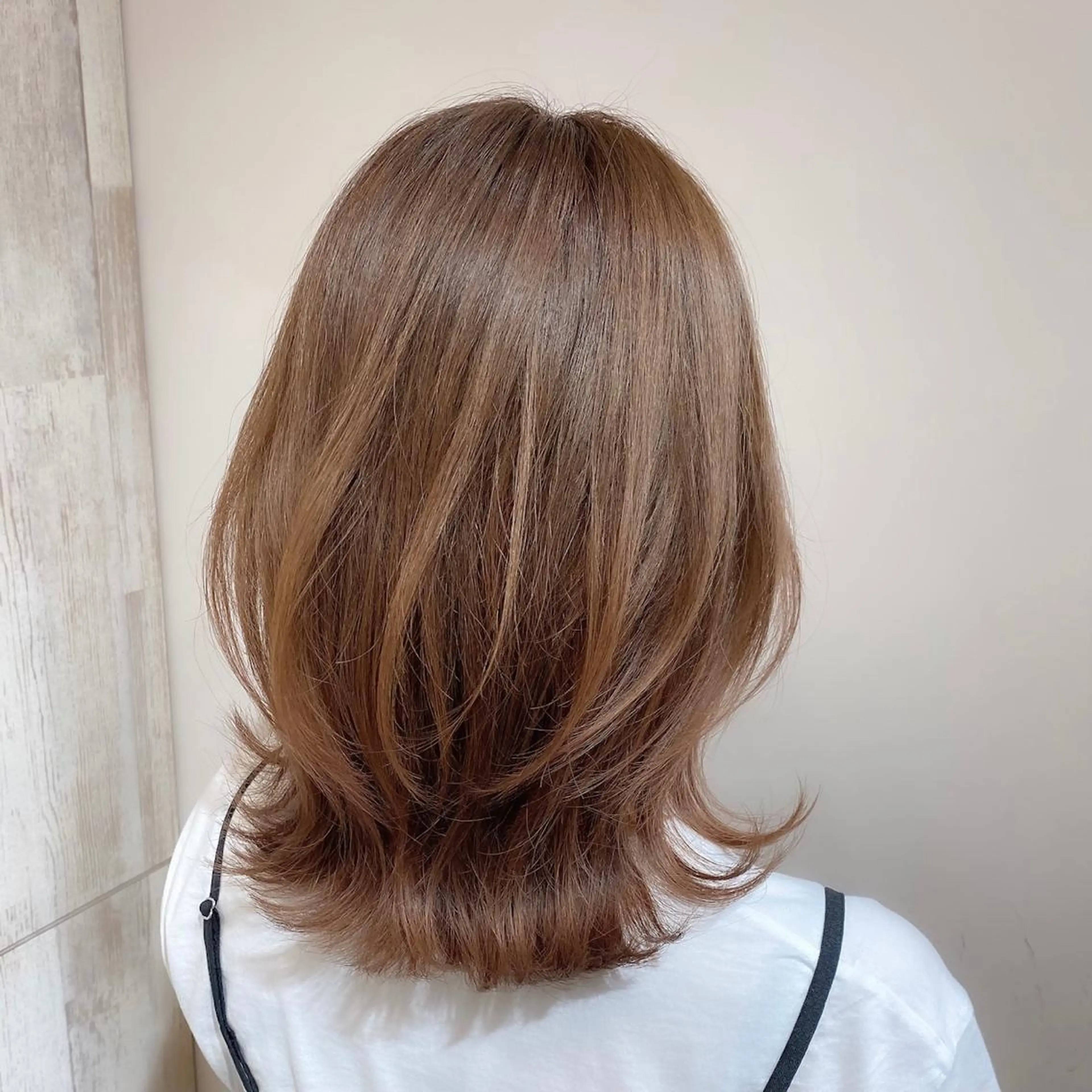 ミディアム カラー カット ヘアカラー トリートメント On所属・顔まわりカット🌟 くびれヘア/寺門遥輝のヘアスタイル