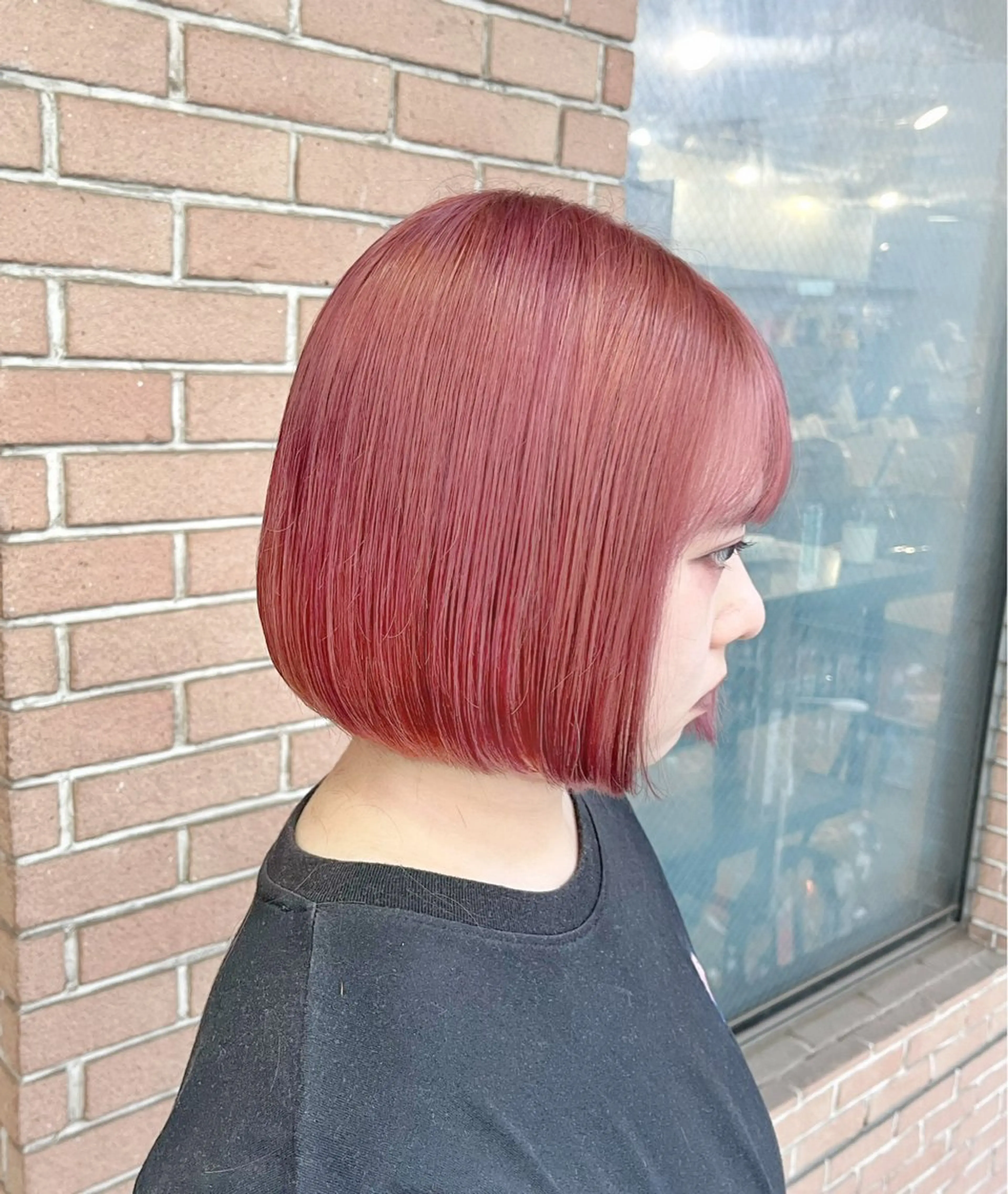 ショート カラー ブリーチ ピンクカラー🩷 ヘアセットＮＯ.1のヘアスタイル