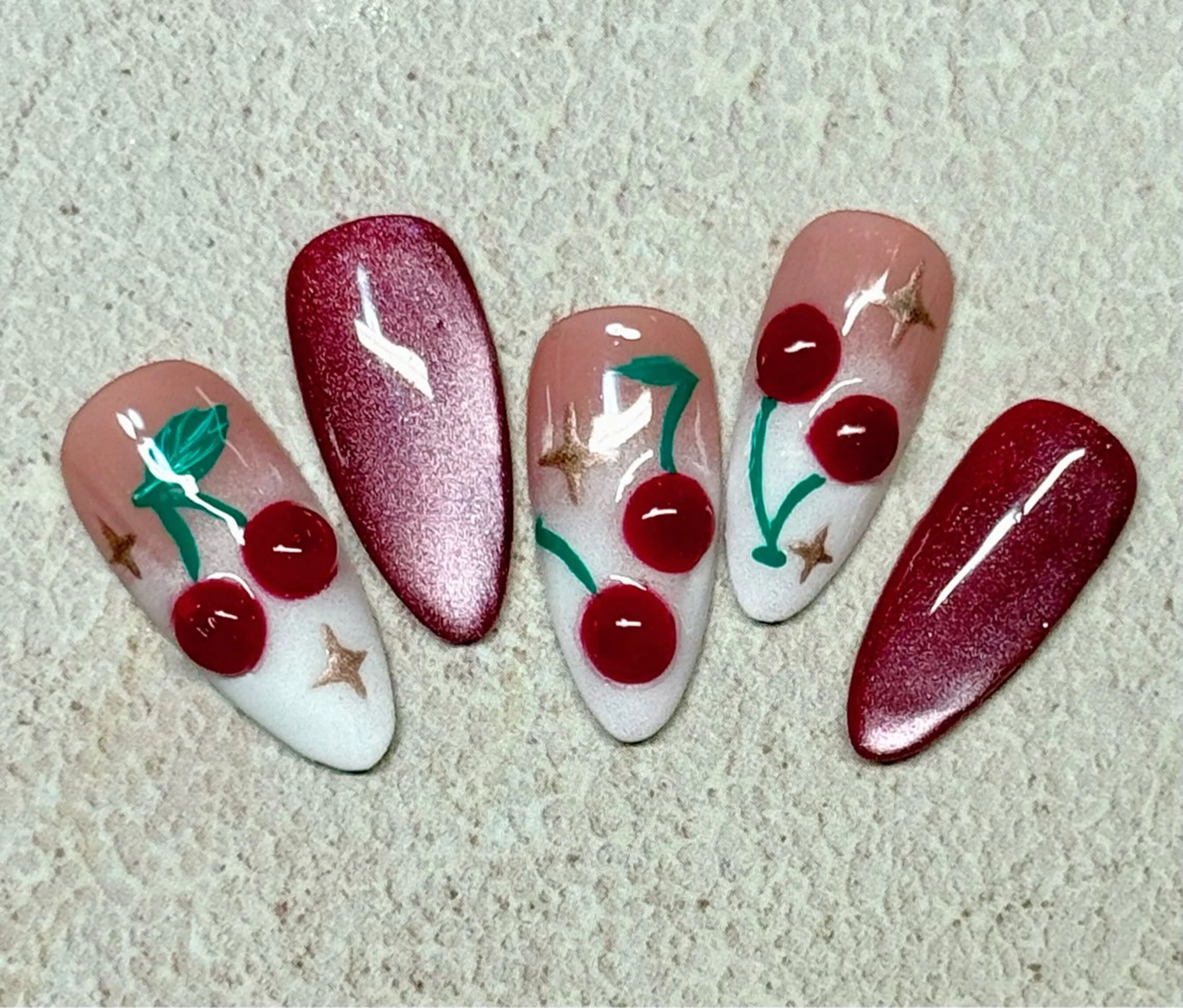 ネイル アートネイル チークネイル フレンチネイル 氷ネイル・うるうるネイル キラキラネイル M.N_ nailのネイルデザイン