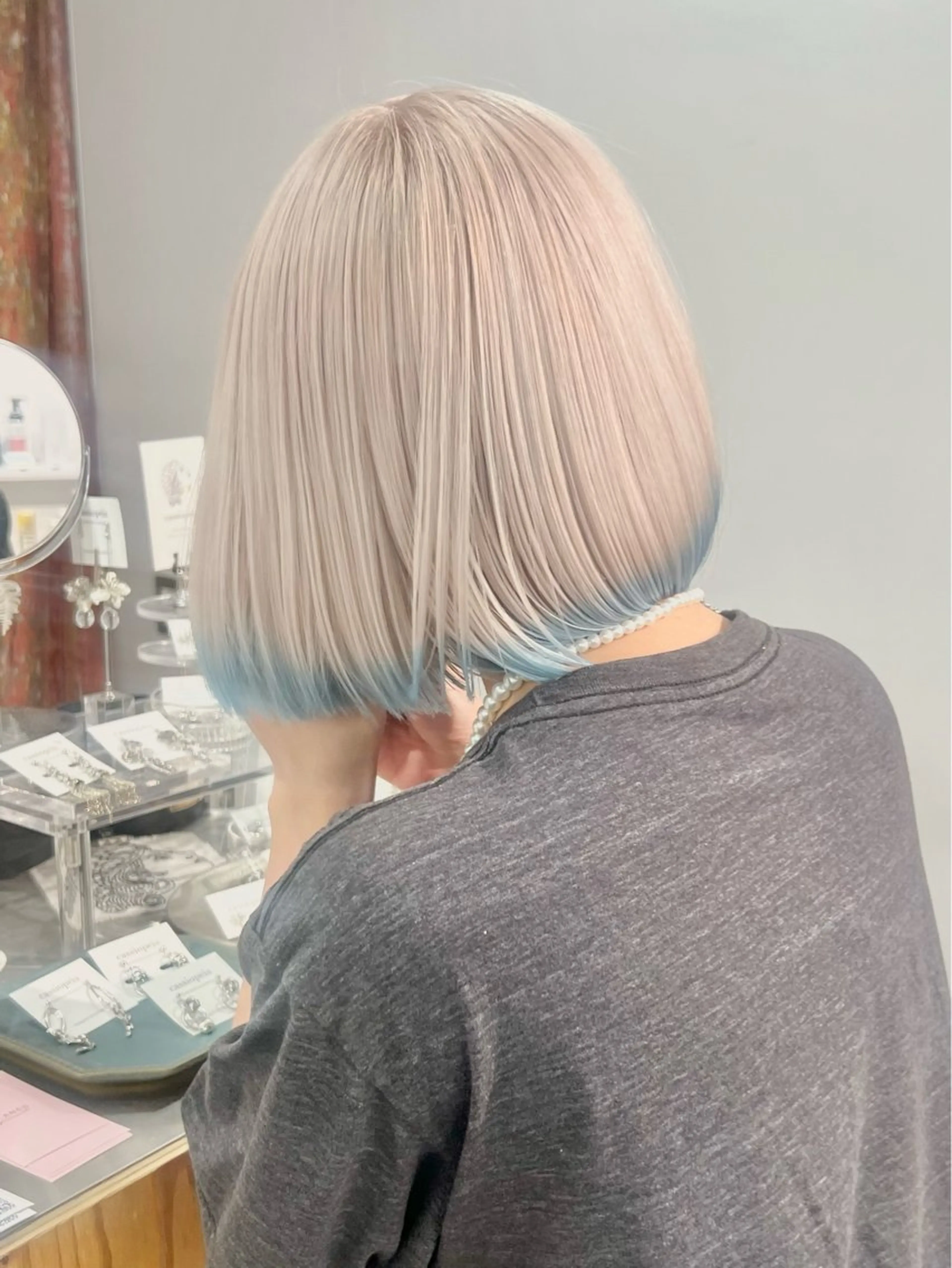 ミディアム ヘアカラー MONIQA原宿所属・24時間受付🌈ブリ ーチ特化RYUTOのヘアスタイル