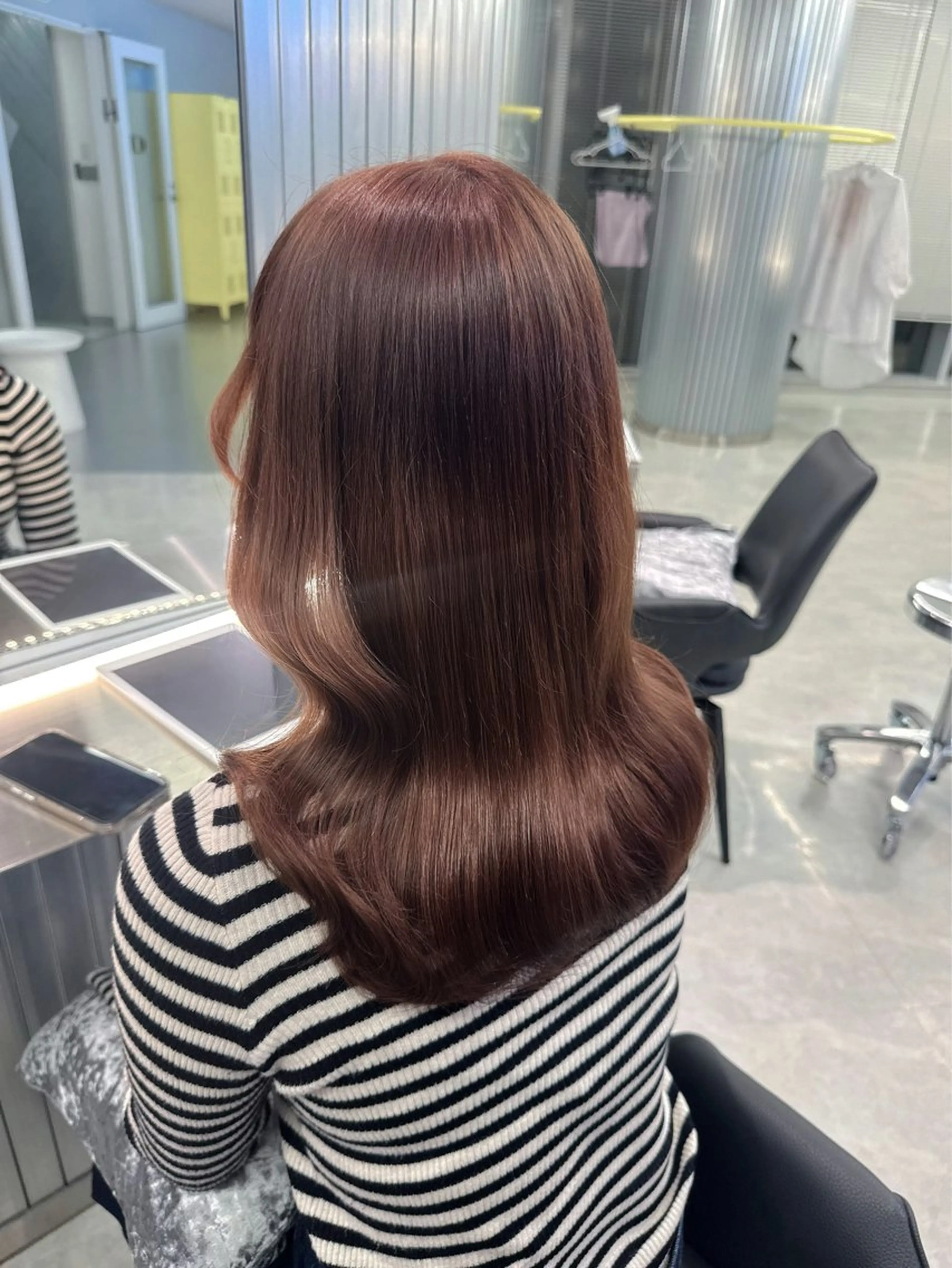 セミロング カラー ブラウンカラー カット ヘアカラー トリートメント Xena ria 衣織/ブリーチカラーのヘアスタイル