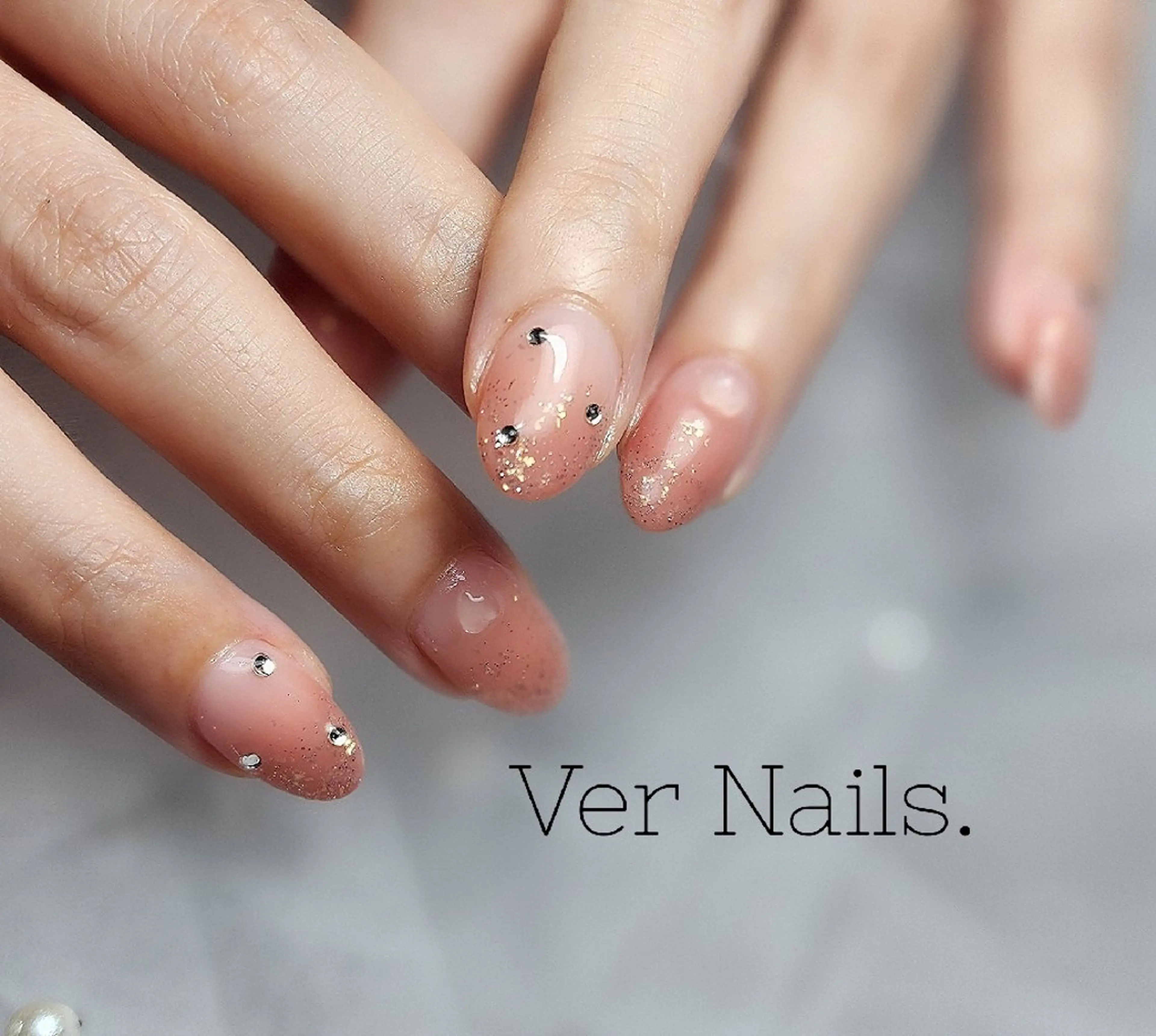 ネイル フラッシュネイル グラデーション ラメ(グリッター) ハンドネイル Ver Nails.のその他イメージ