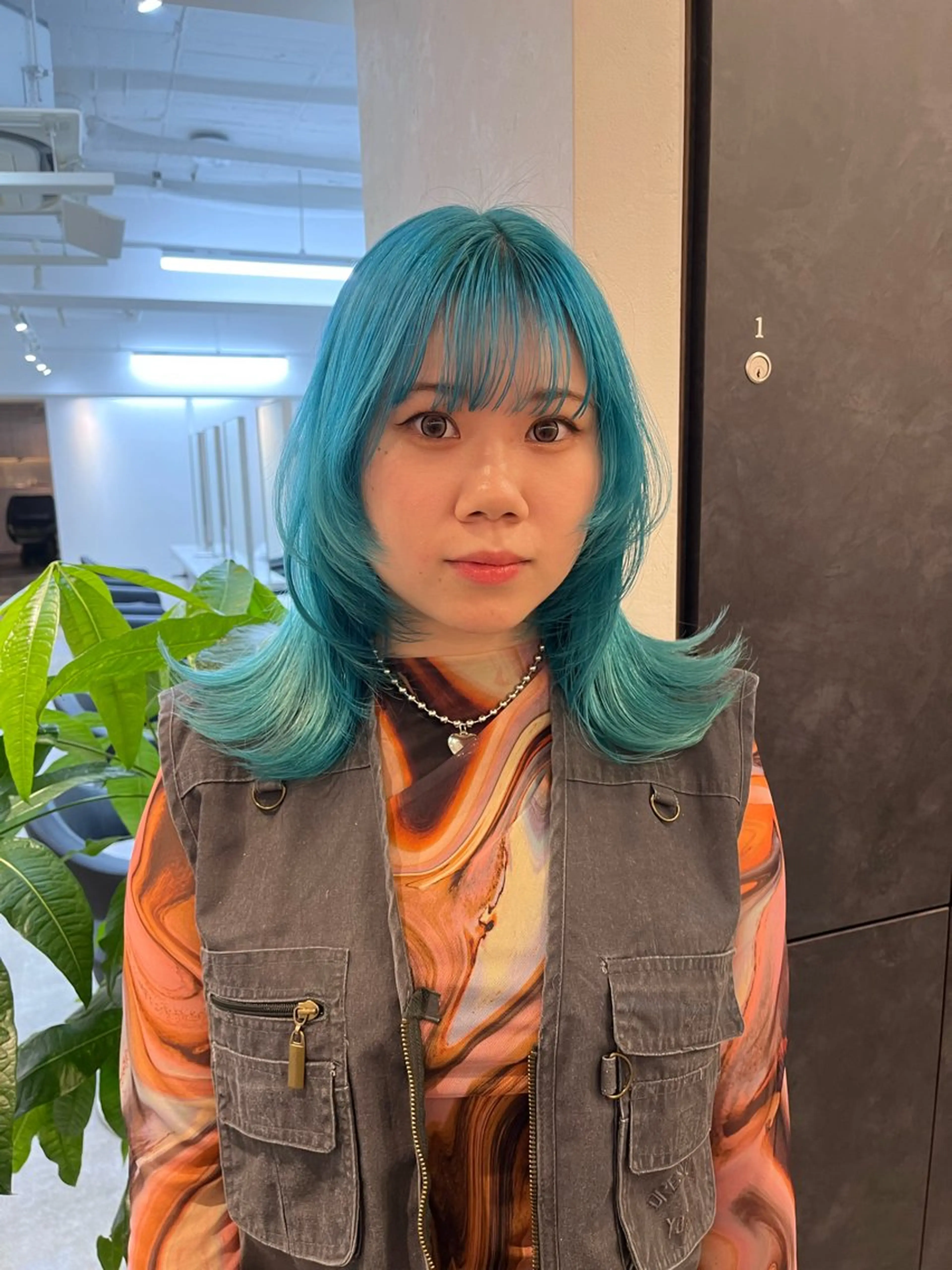 セミロング カラー Ｖｉｏｔ  銀座 樋口 桃佳のヘアスタイル