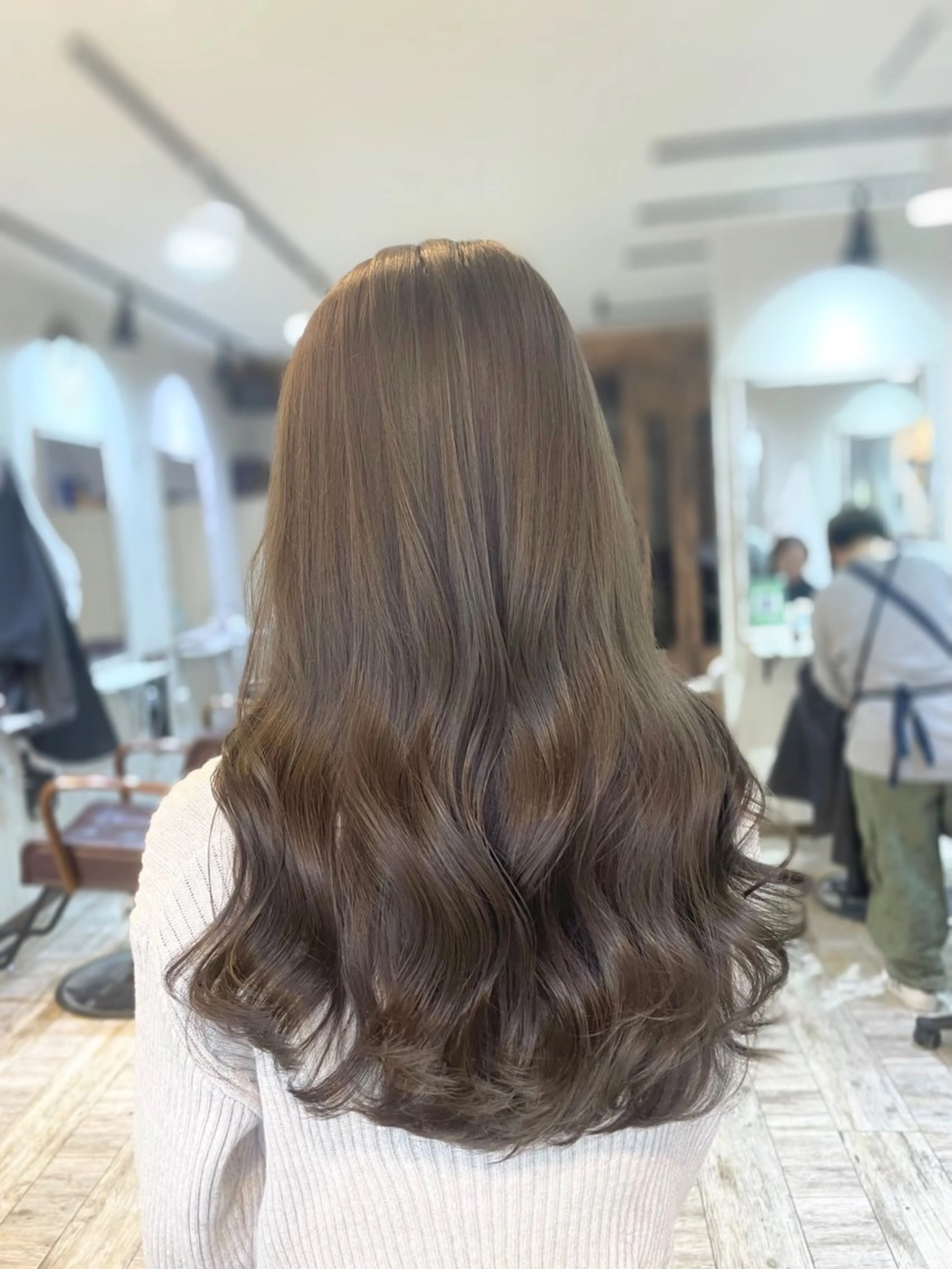 ロング カラー ベージュカラー ブリーチ ダブルカラー ブリーチなしカラー カット ヘアカラー トリートメント motel所属・モデルや芸能人も通う ✨マンツーマンサロンのヘアスタイル