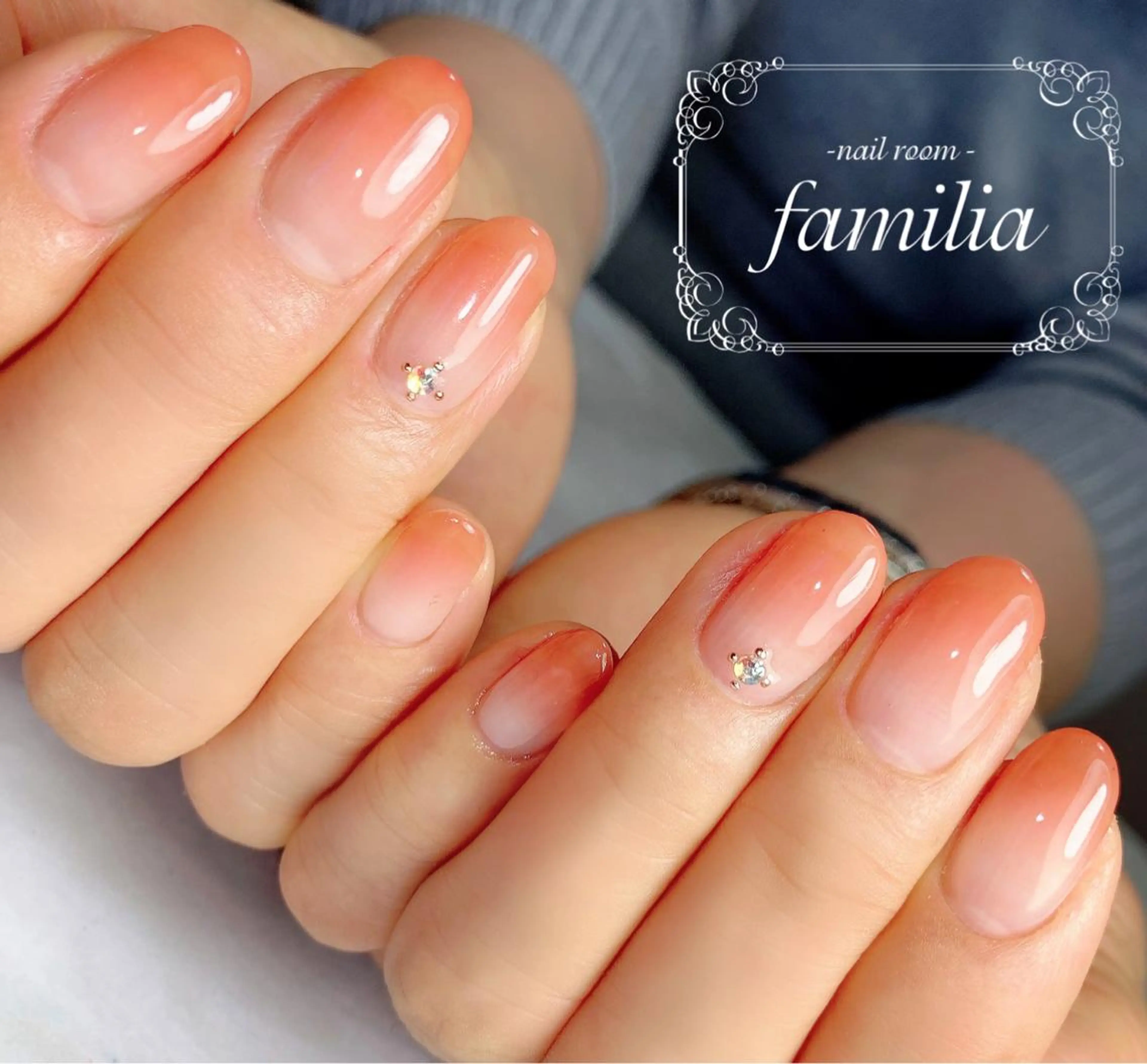 ネイル ストーンネイル ハンドネイル -nailroom- familiaのネイルデザイン