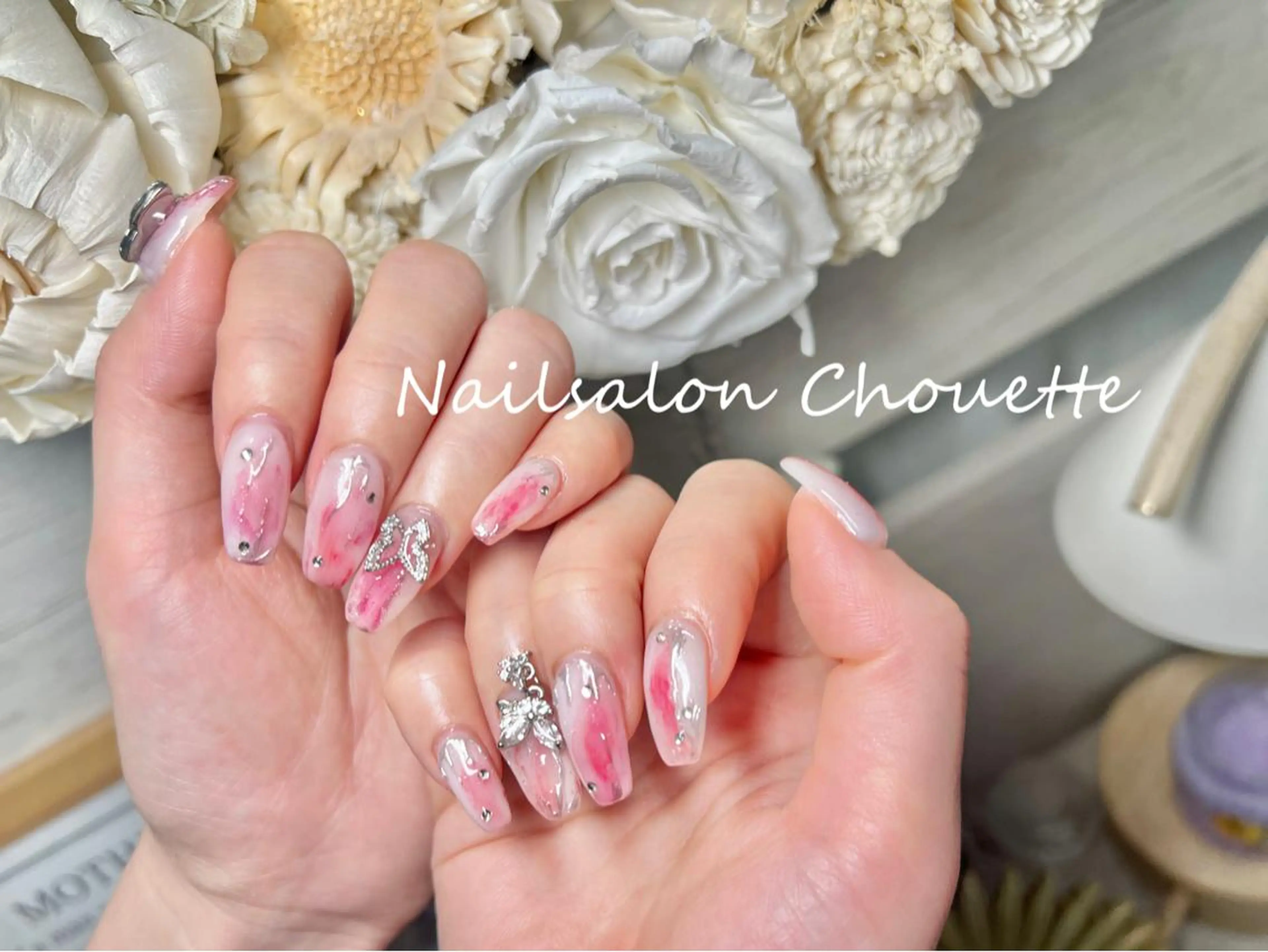 セミロング ハンドネイル Chouette Nailのネイルデザイン
