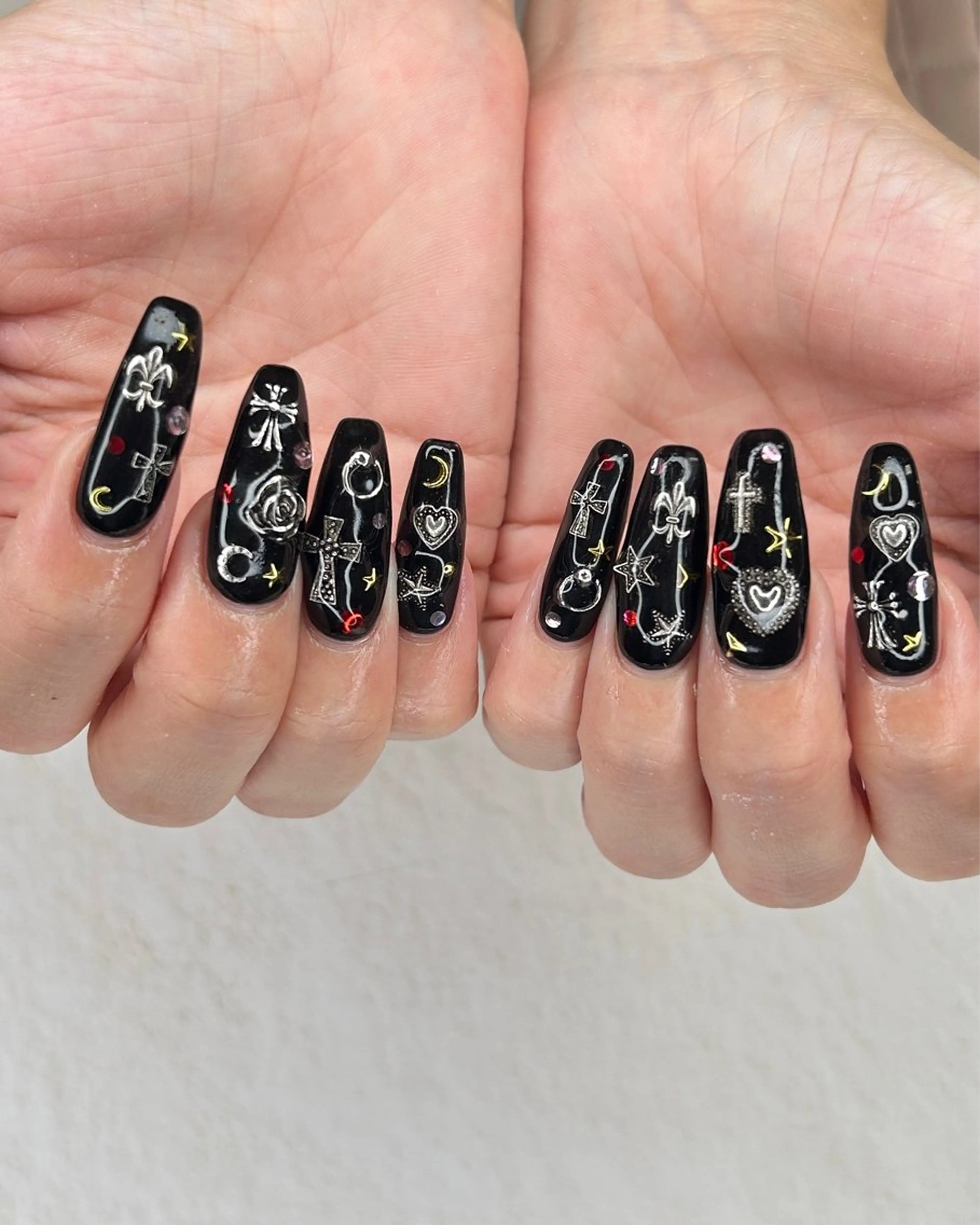 ネイル ハンドネイル フットネイル ease NAIL SALONのネイルデザイン