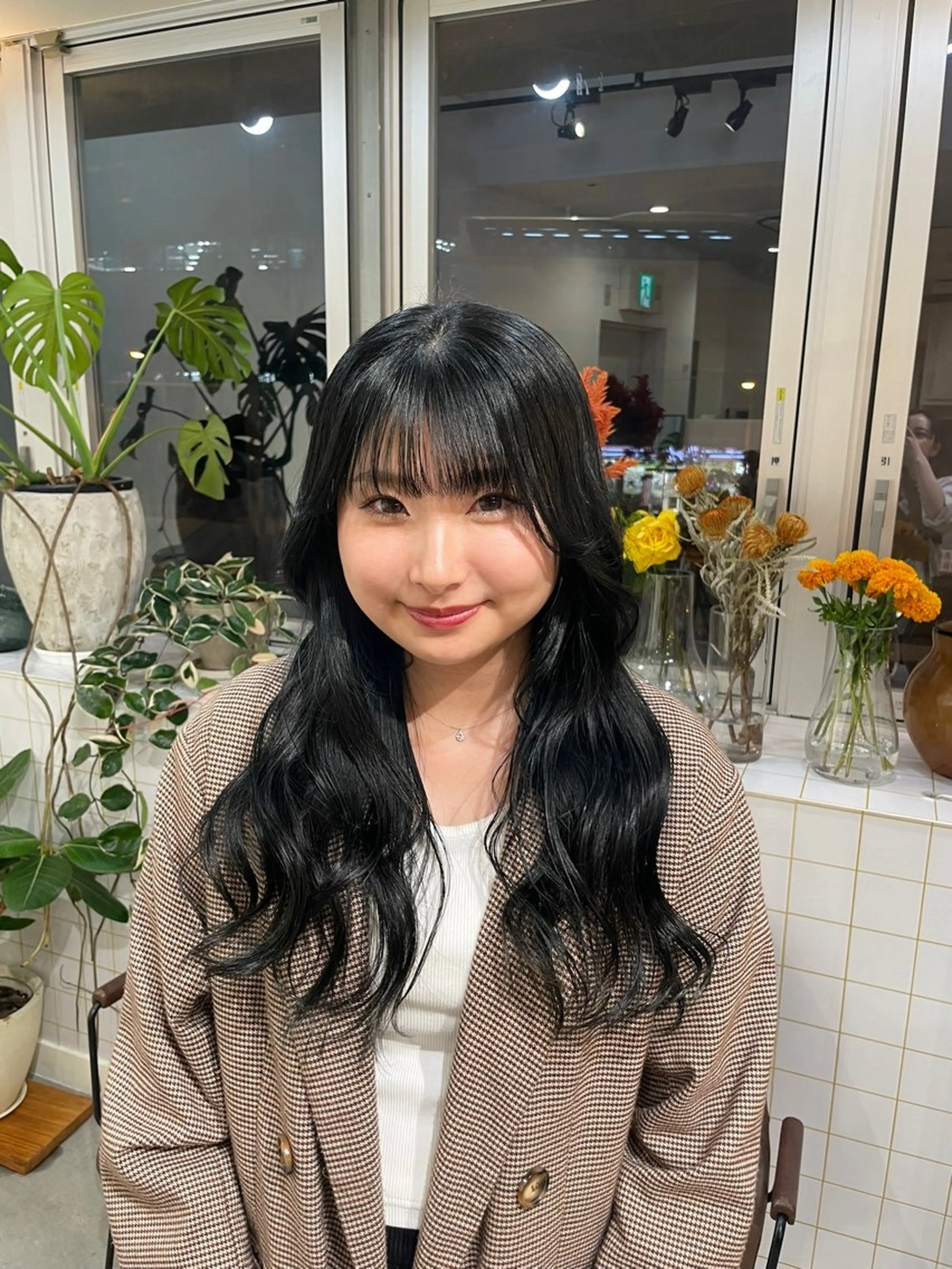 ロング SARA 【大阪梅田】のヘアスタイル