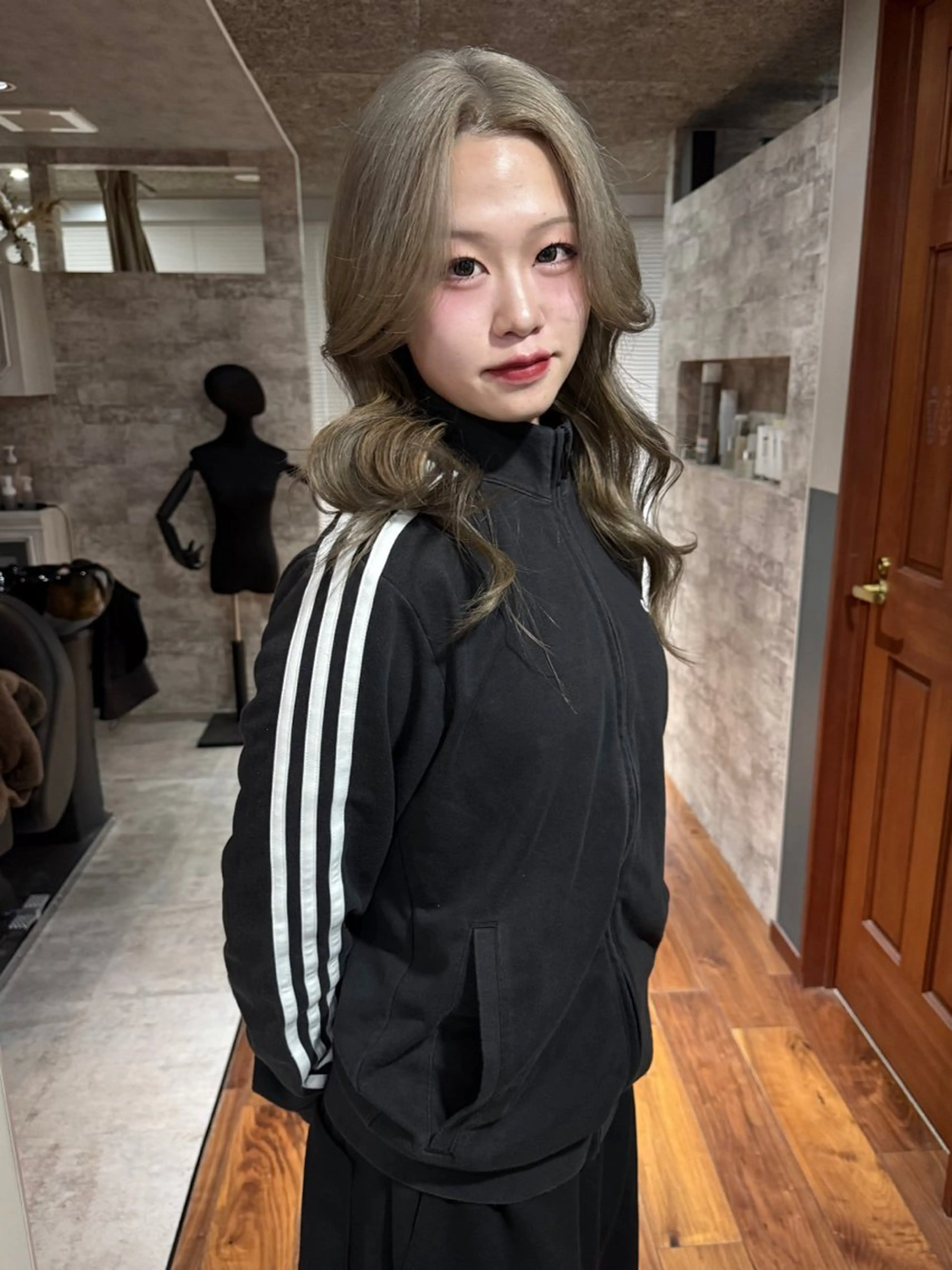 ミディアム カラー カット ヘアカラー トリートメント mai / linoah˚✧のヘアスタイル